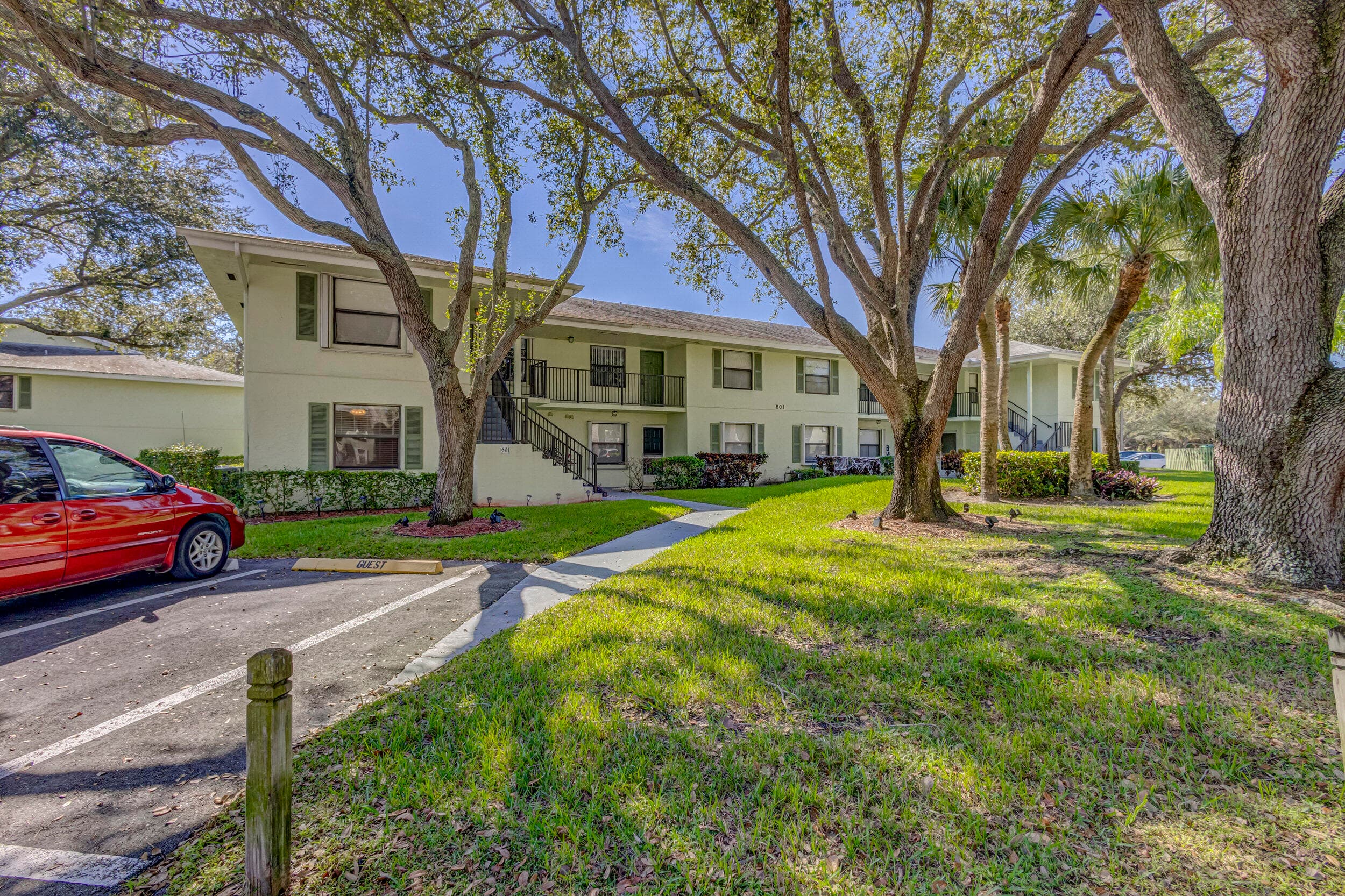 601 Sabal Ridge Circle A, Palm Beach Gardens, FL 33418 — photo 3 of 57