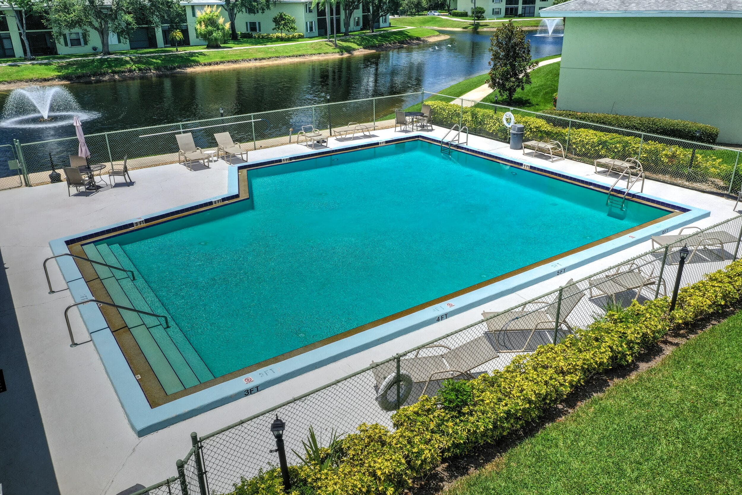 601 Sabal Ridge Circle A, Palm Beach Gardens, FL 33418 — photo 4 of 57