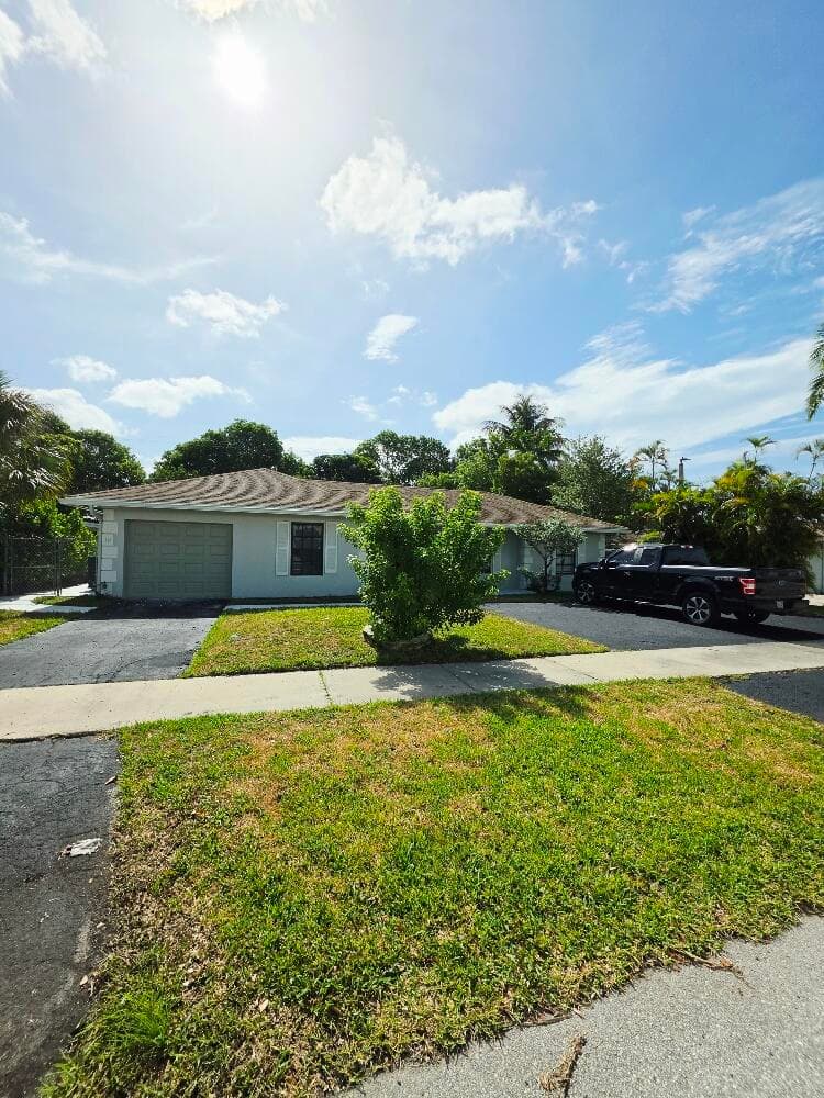 8 NE 9th Avenue, Deerfield Beach, FL 33441 — photo 5 of 56
