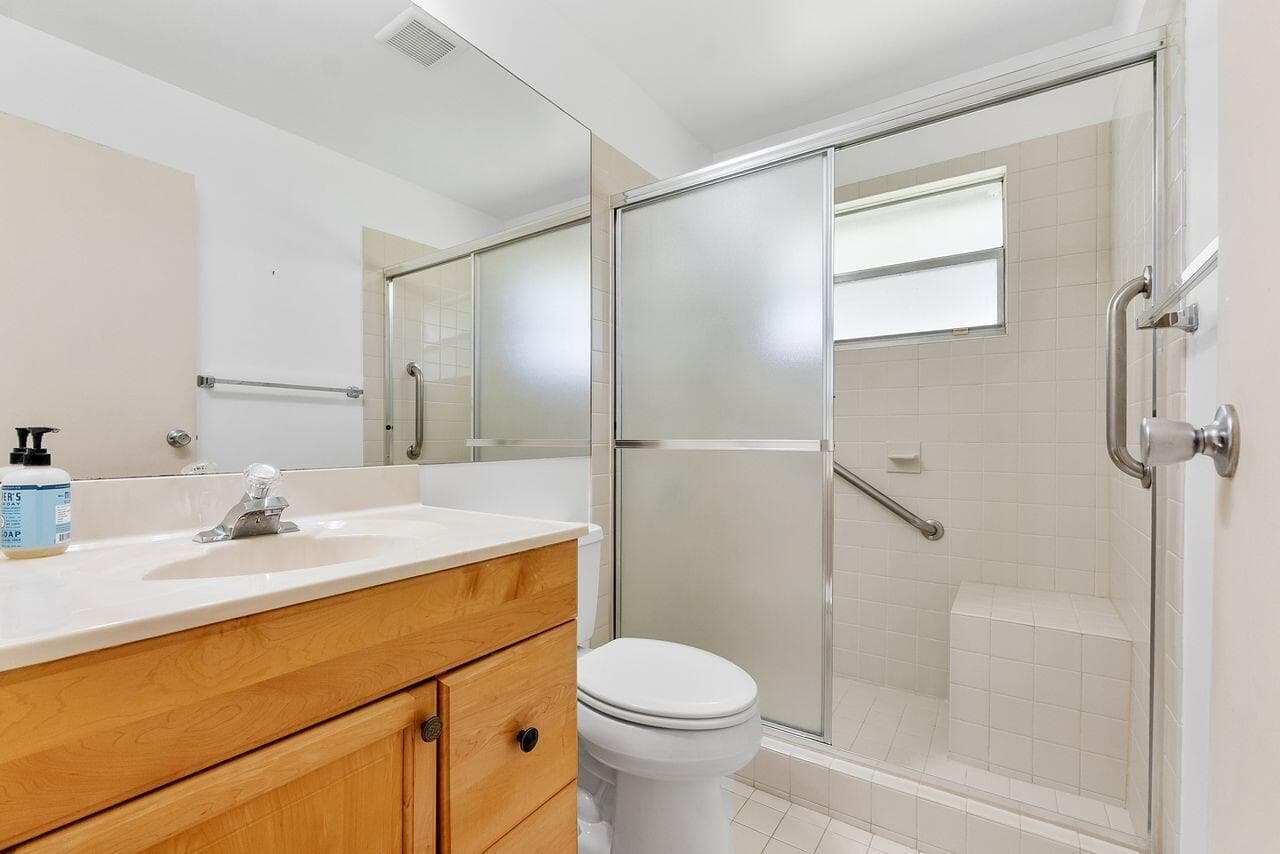 9 Valencia Trail, Delray Beach, FL 33446 — photo 21 of 37