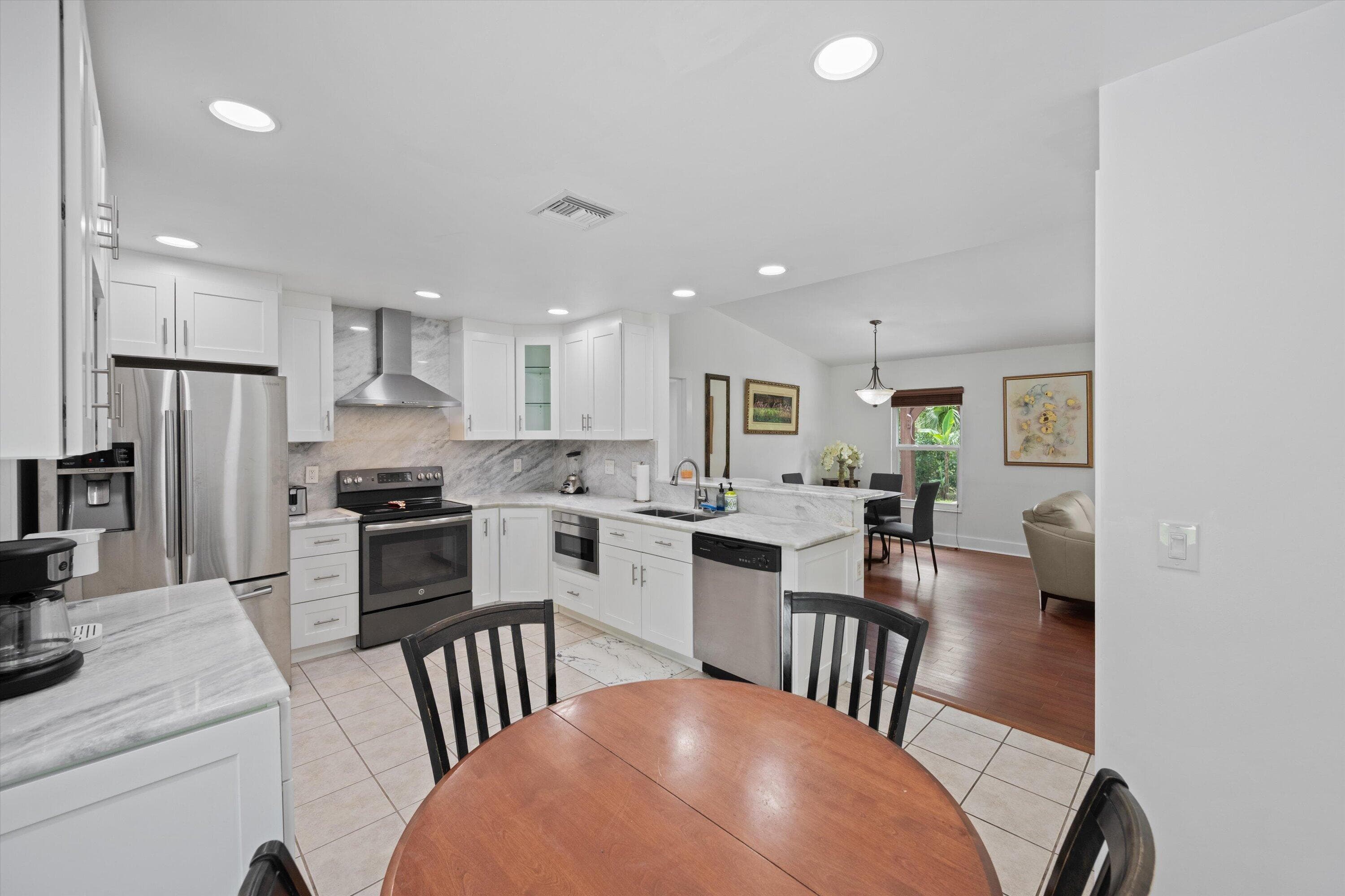 14122 Citrus Drive, Loxahatchee Groves, FL 33470 — photo 7 of 21
