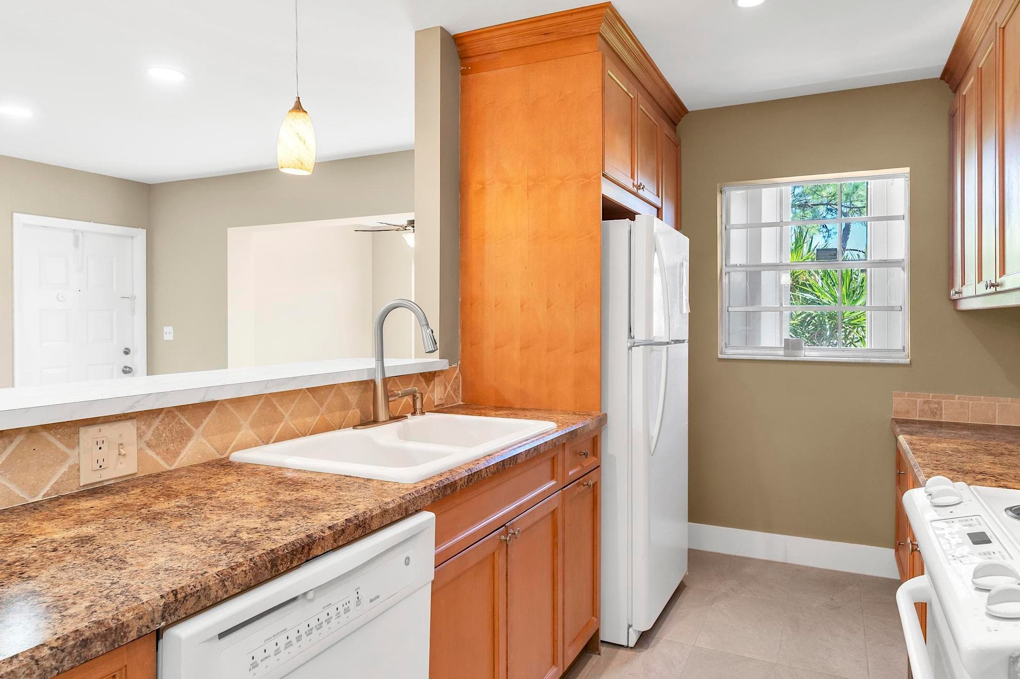 13950 Nesting Way C, Delray Beach, FL 33484 — photo 16 of 43