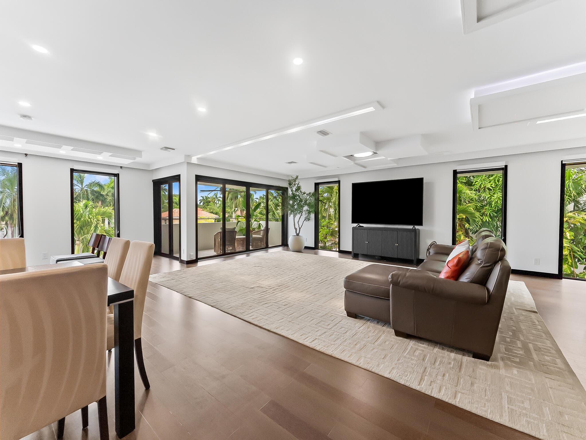 76 Isle Of Venice Drive G, Fort Lauderdale, FL 33301 — photo 17 of 35