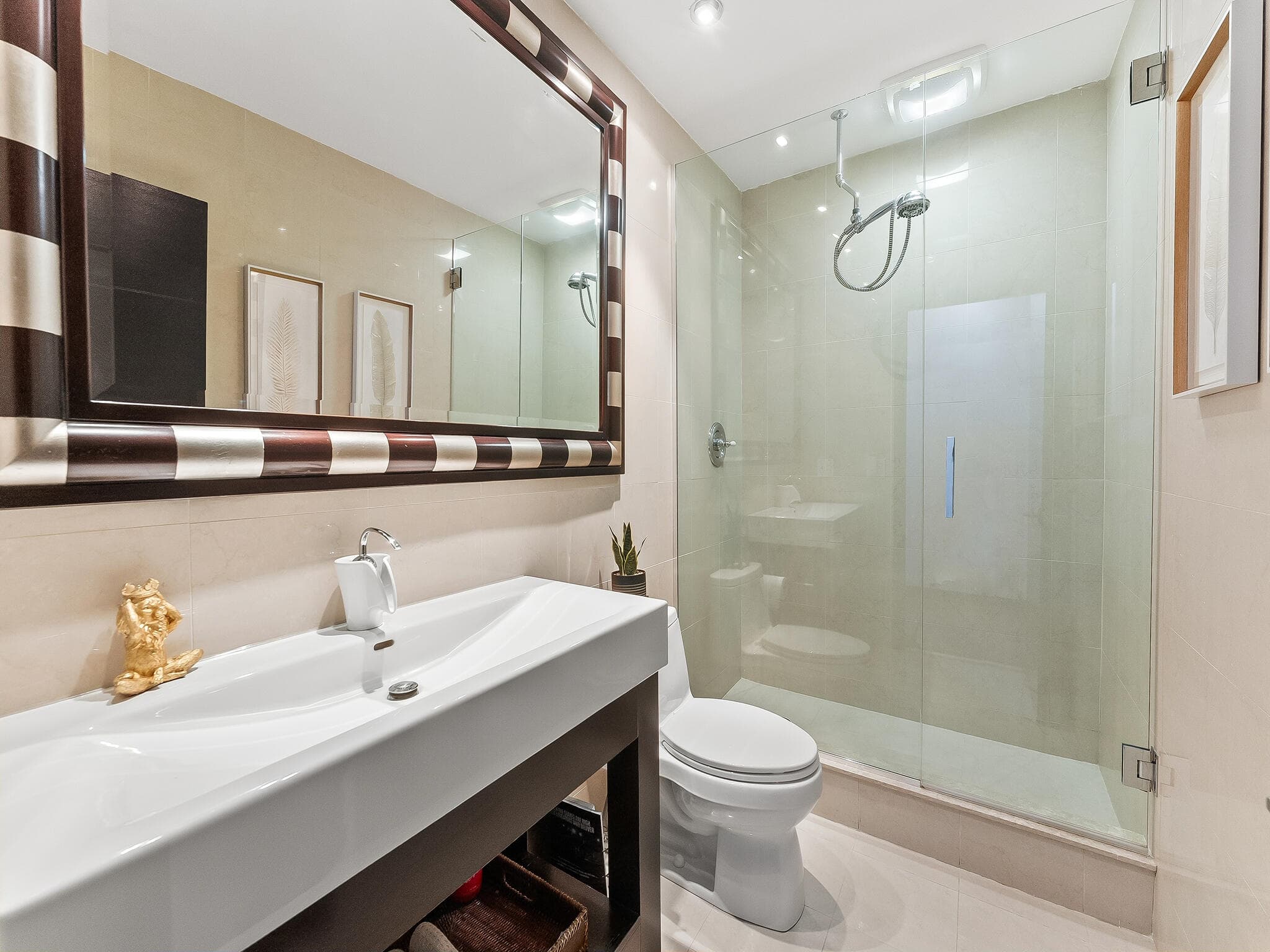 76 Isle Of Venice Drive G, Fort Lauderdale, FL 33301 — photo 30 of 35