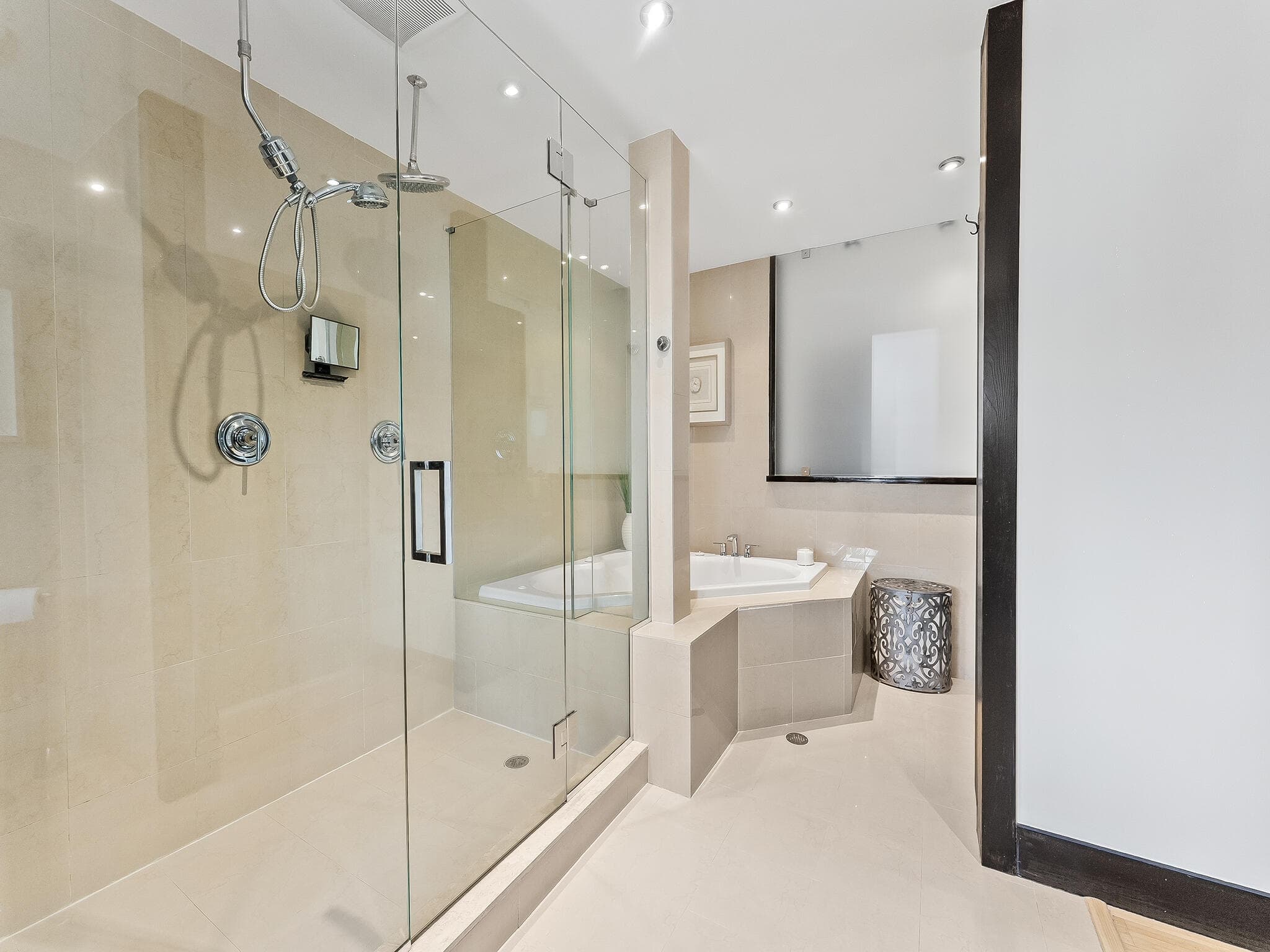 76 Isle Of Venice Drive G, Fort Lauderdale, FL 33301 — photo 26 of 35