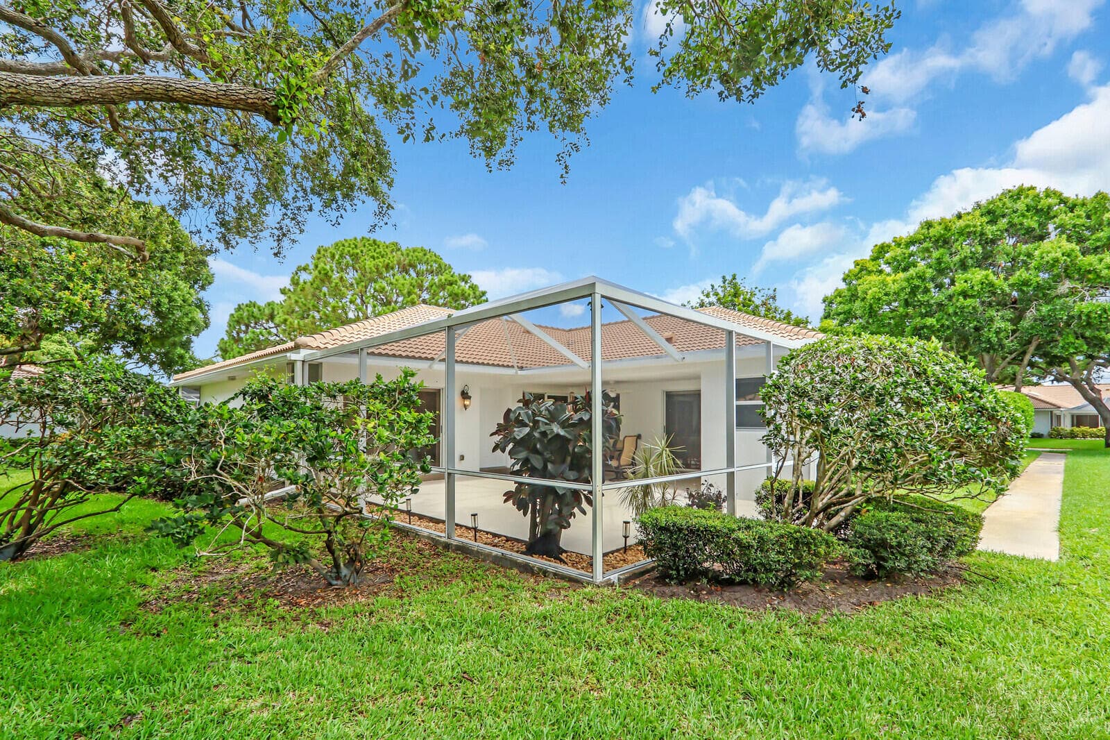 7904 Chapman Oak Court, Palm Beach Gardens, FL 33410 — photo 1 of 26