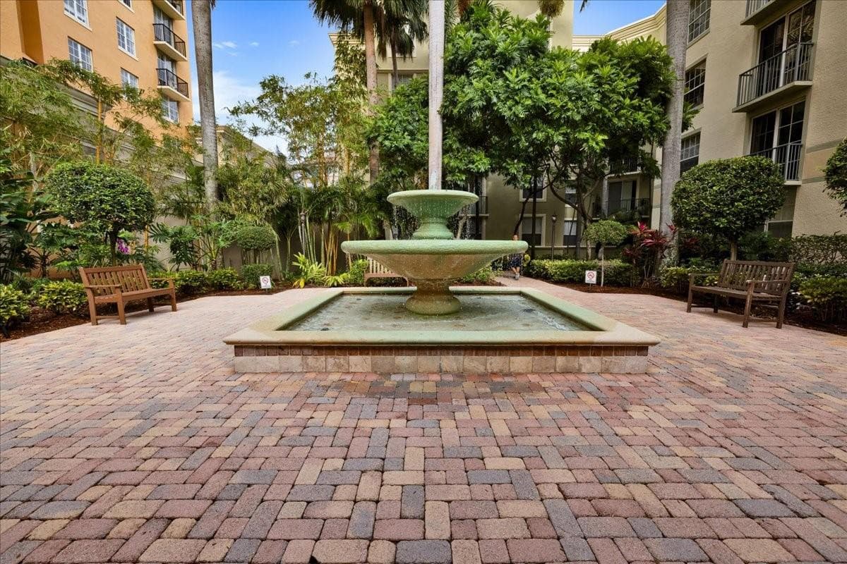 651 Okeechobee Boulevard 1204, West Palm Beach, FL 33401 — photo 29 of 46