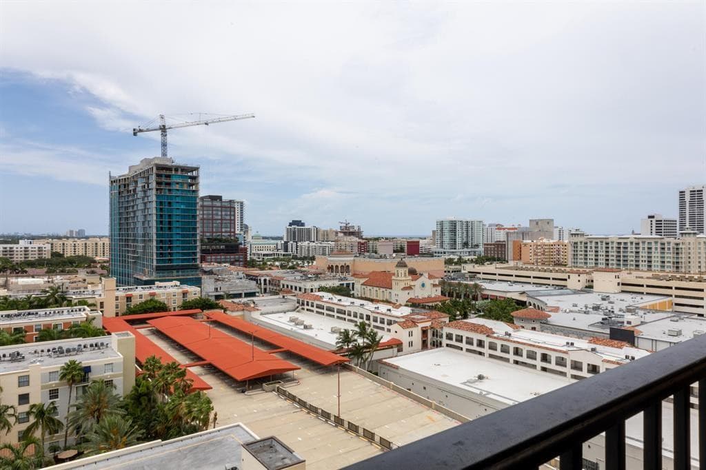 651 Okeechobee Boulevard 1204, West Palm Beach, FL 33401 — photo 38 of 46