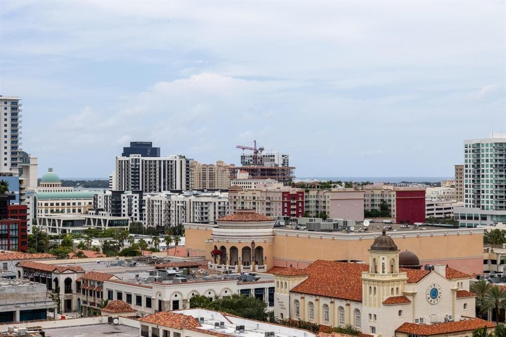 651 Okeechobee Boulevard 1204, West Palm Beach, FL 33401 — photo 39 of 46