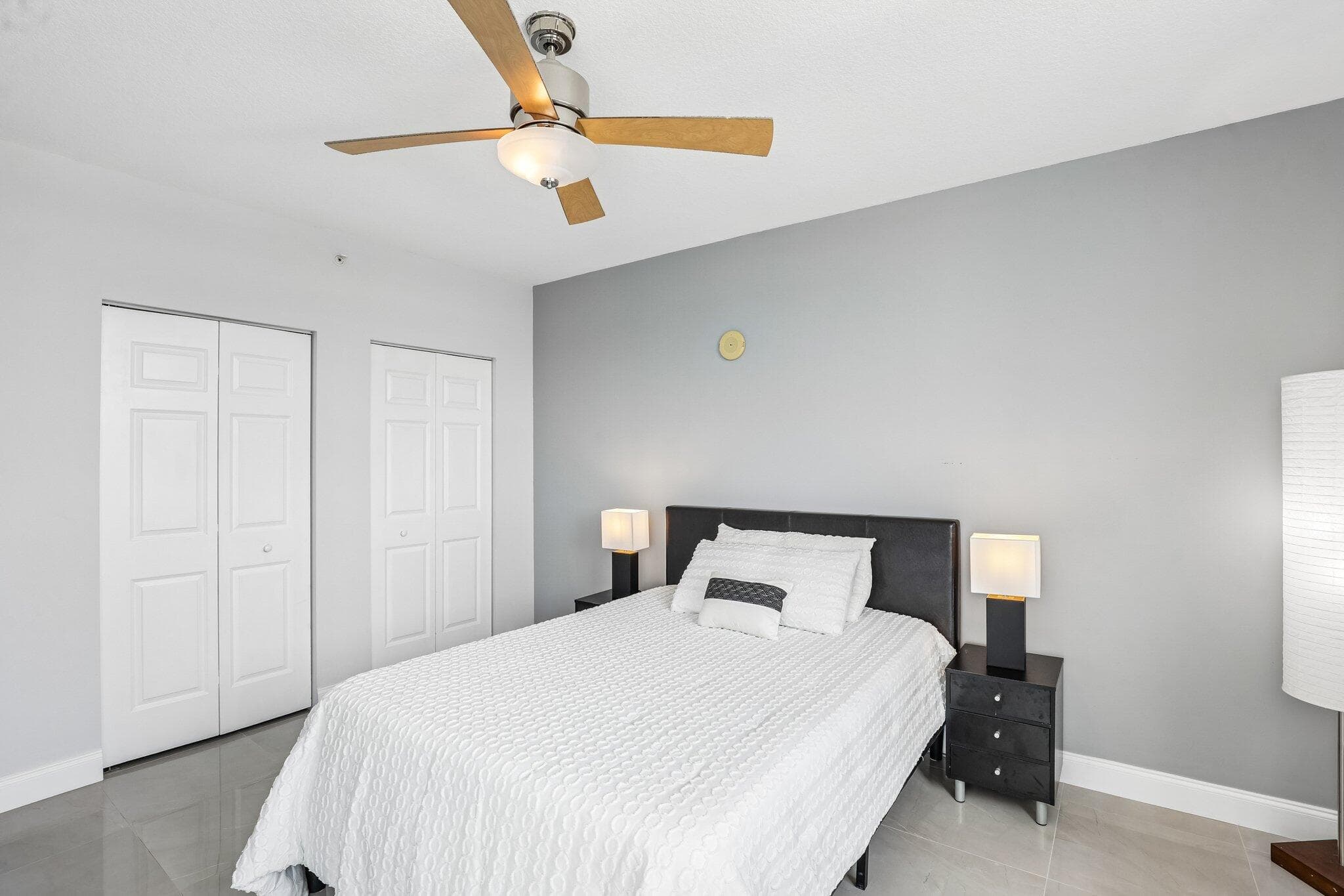 1755 E Hallandale Beach Boulevard 1207 E, Hallandale Beach, FL 33009 — photo 21 of 65