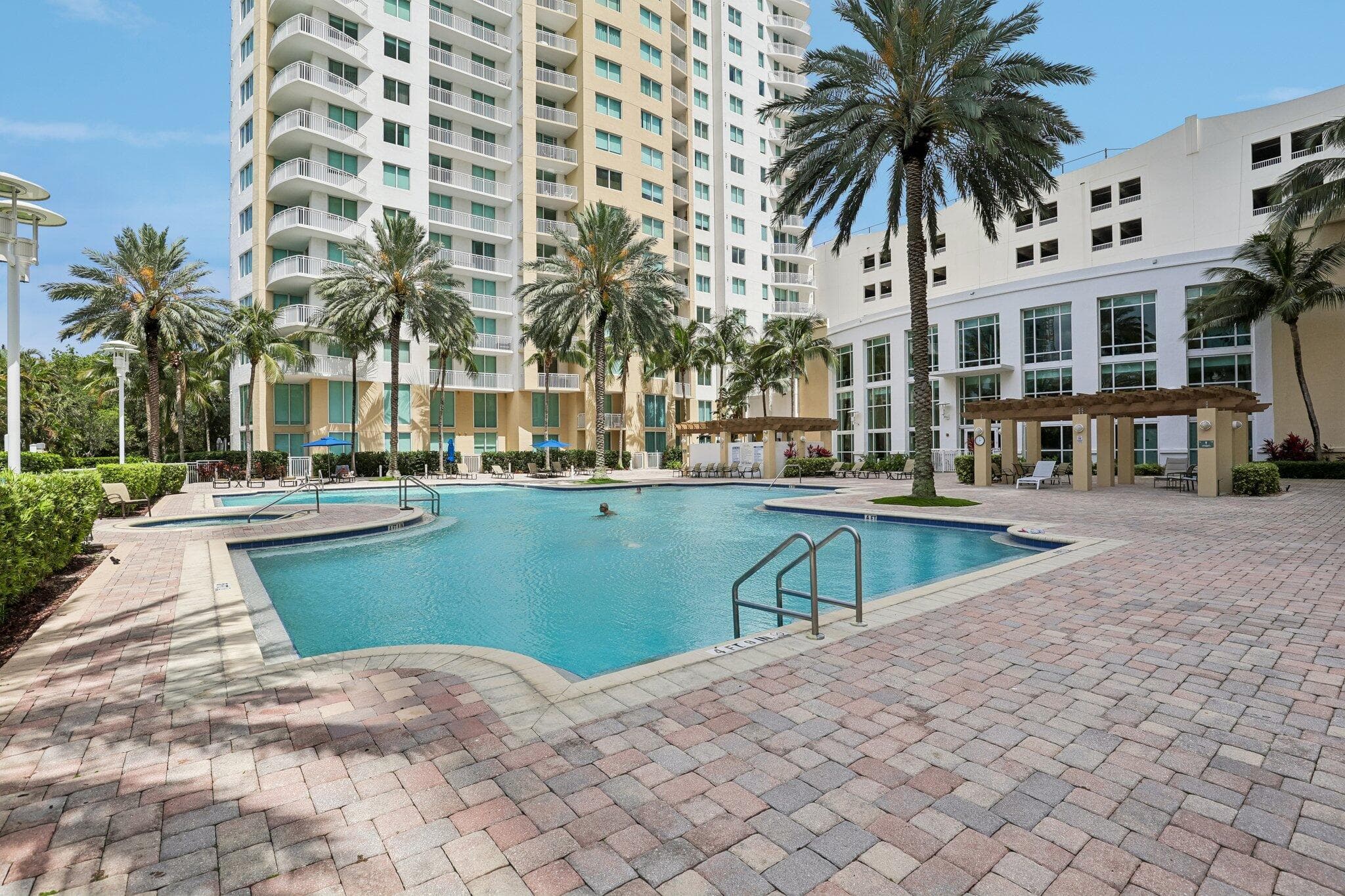 1755 E Hallandale Beach Boulevard 1207 E, Hallandale Beach, FL 33009 — photo 33 of 65