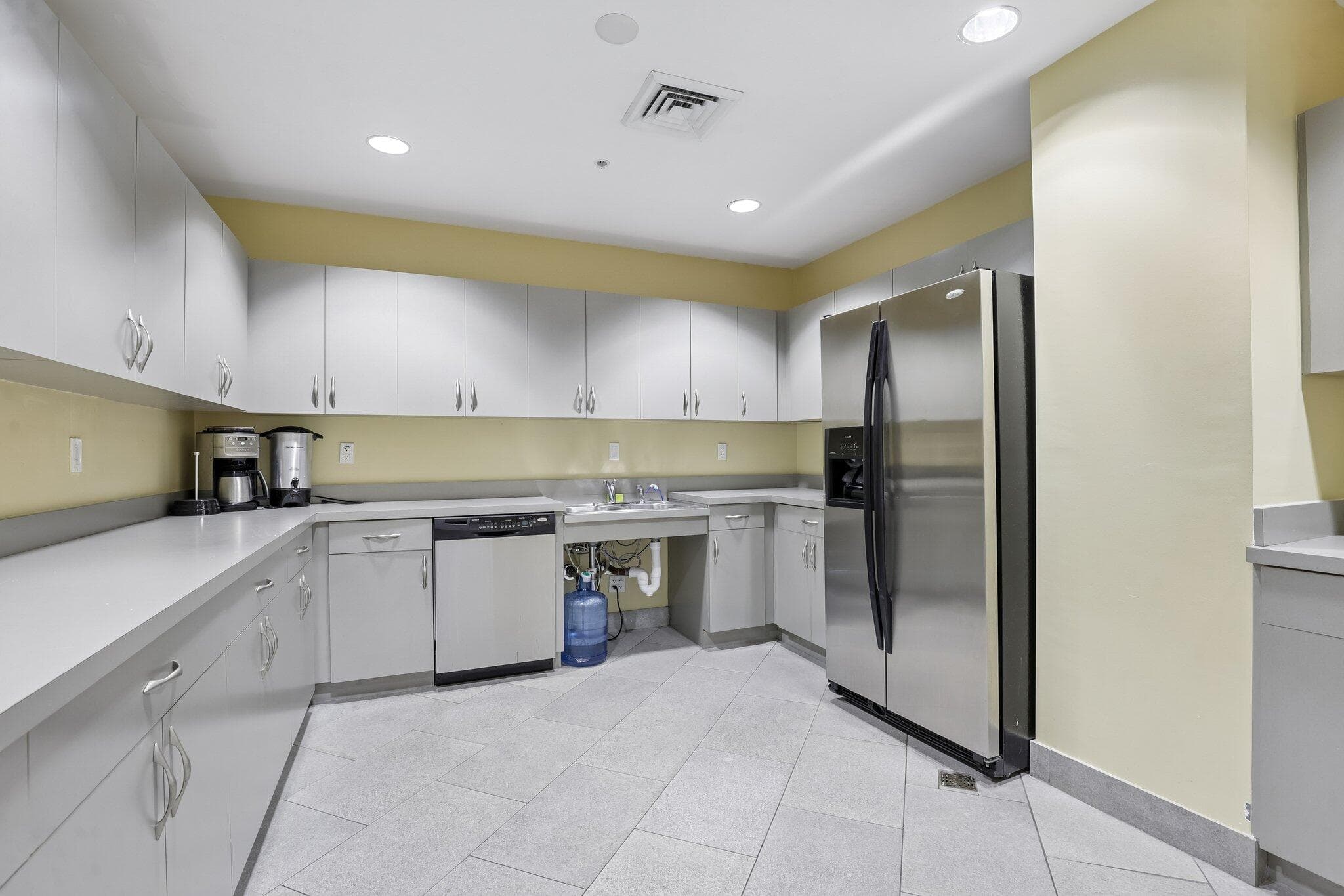 1755 E Hallandale Beach Boulevard 1207 E, Hallandale Beach, FL 33009 — photo 45 of 65
