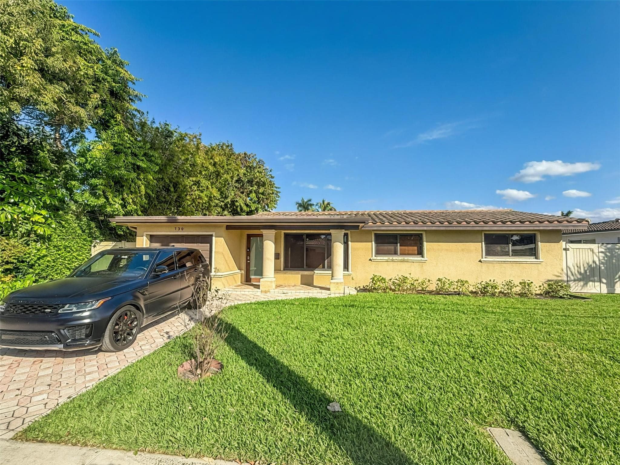 730 SE 3rd Terrace, Pompano Beach, FL 33060 — photo 2 of 25