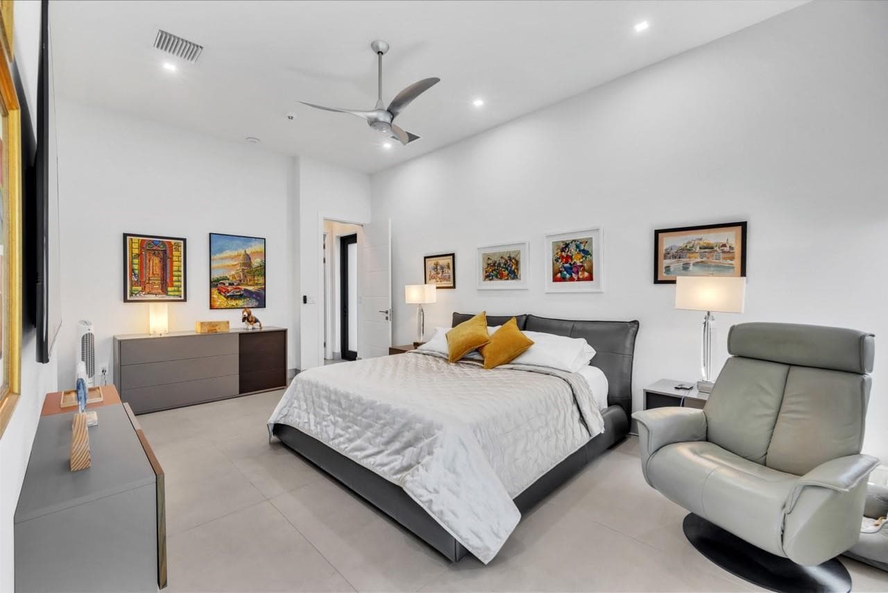 300 NE 21st Court, Wilton Manors, FL 33305 — photo 29 of 47