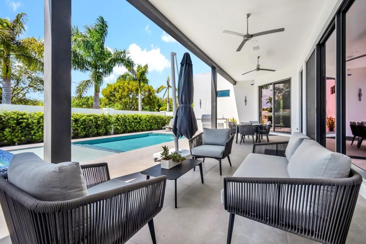 300 NE 21st Court, Wilton Manors, FL 33305 — photo 39 of 47