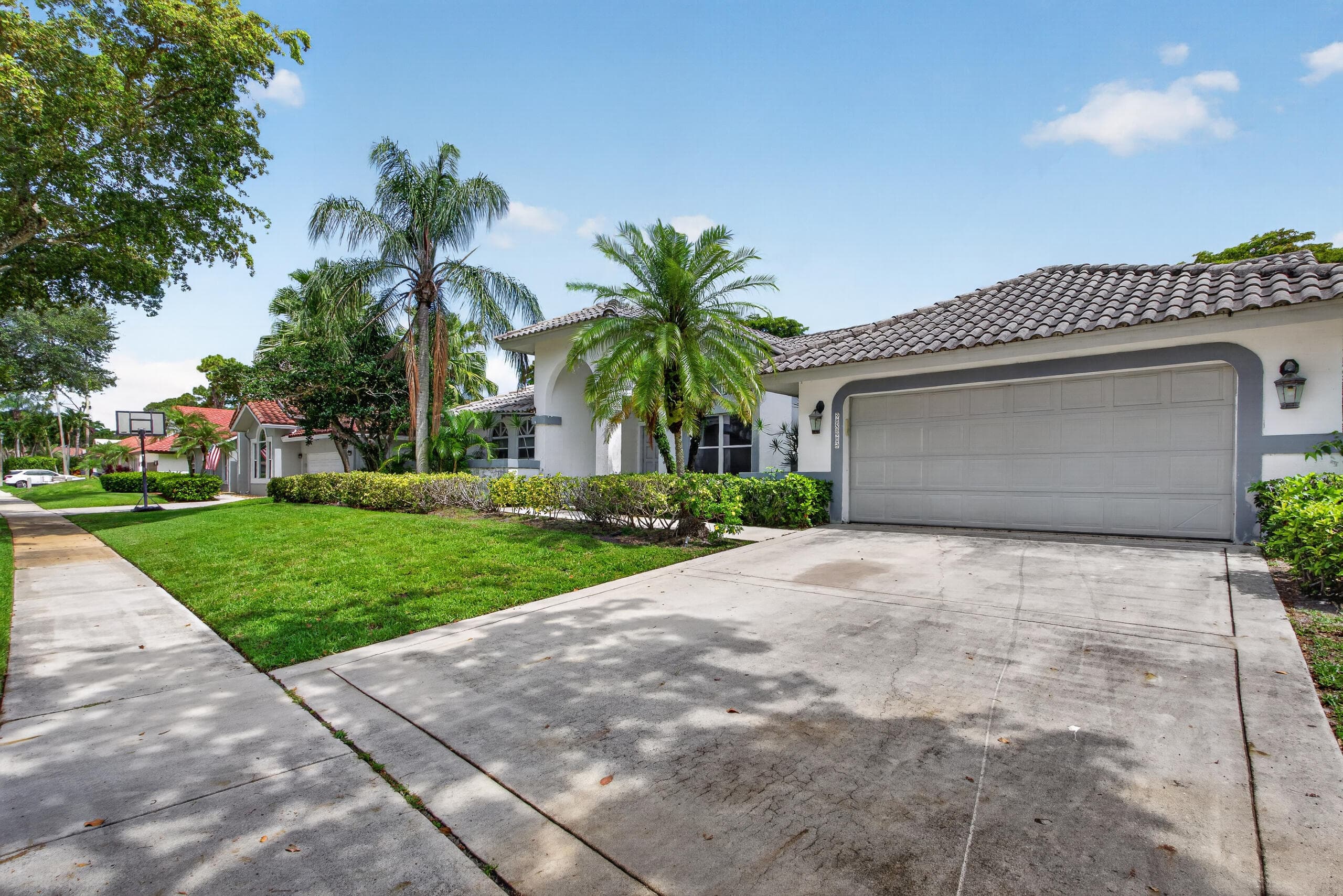 2825 NW 29th Drive, Boca Raton, FL 33434 — photo 2 of 56