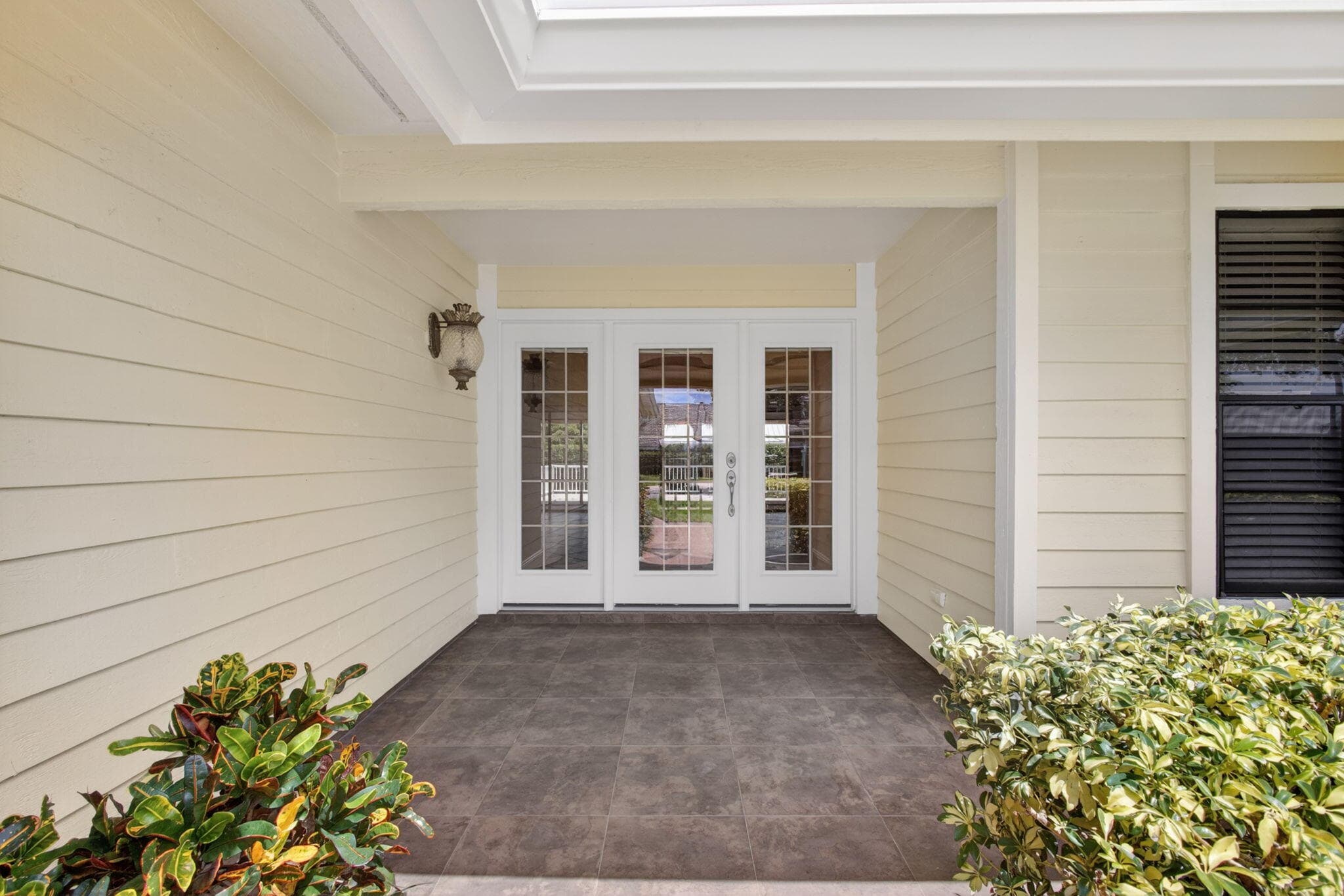 10420 SE Jupiter Narrows Drive, Hobe Sound, FL 33455 — photo 6 of 78