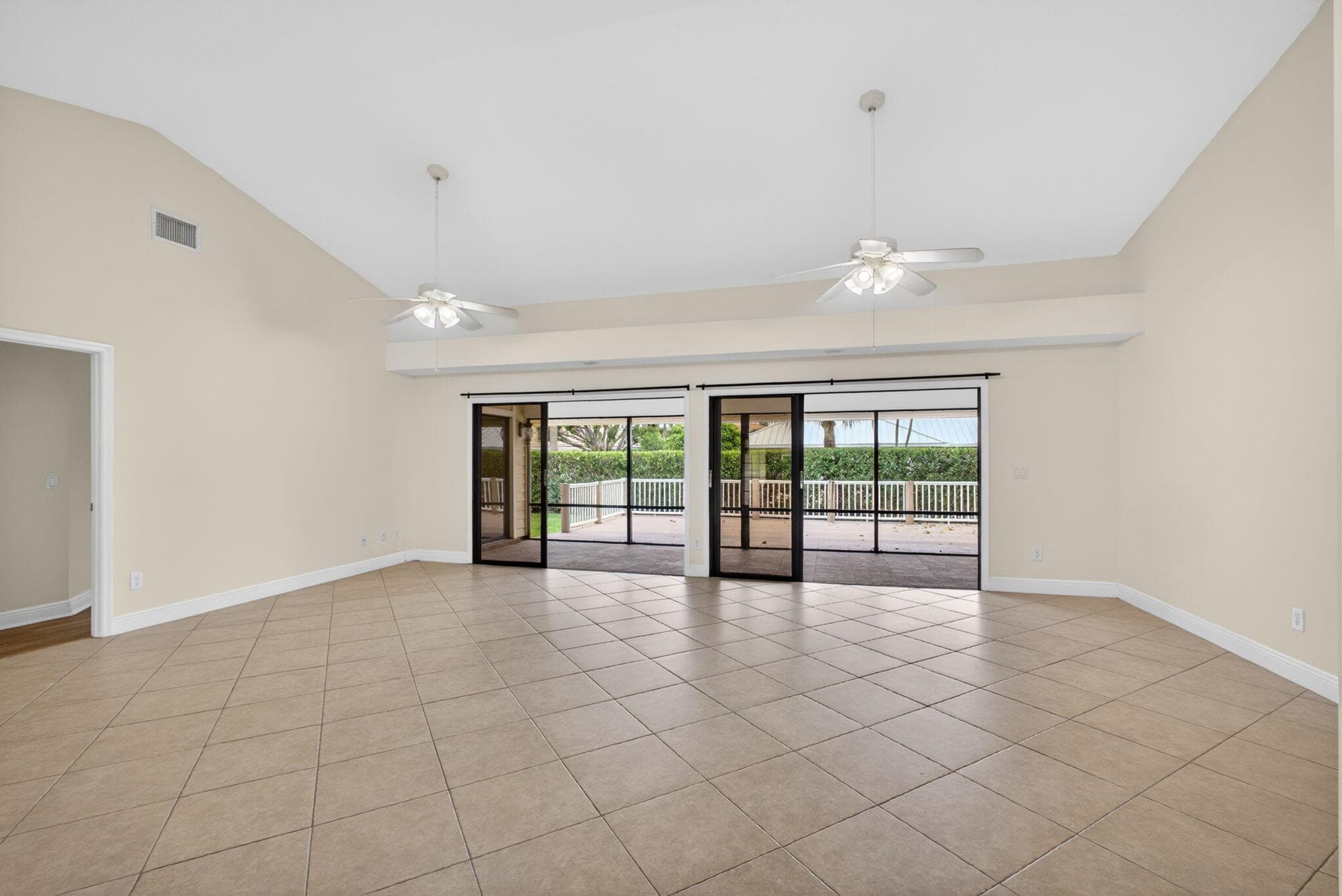 10420 SE Jupiter Narrows Drive, Hobe Sound, FL 33455 — photo 9 of 78