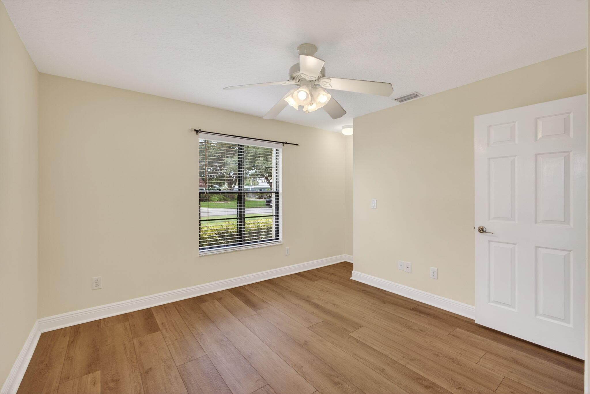 10420 SE Jupiter Narrows Drive, Hobe Sound, FL 33455 — photo 32 of 78