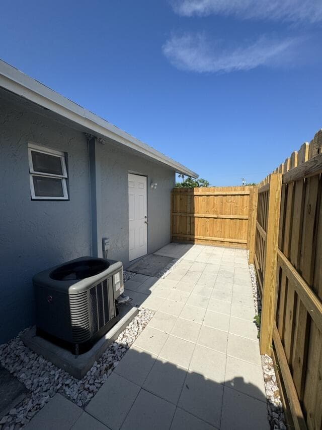 517 S F Street 1, Lake Worth, FL 33460 — photo 14 of 14