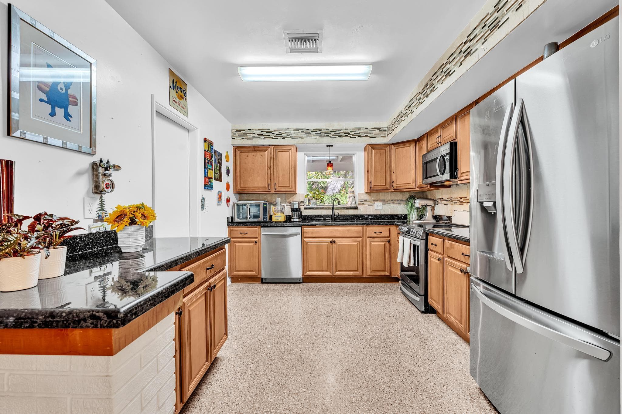 3398 NE 5th Avenue, Boca Raton, FL 33431 — photo 8 of 42