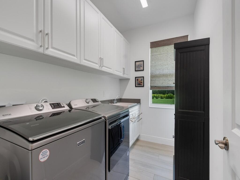 8220 Halbert Lane, Vero Beach, FL 32968 — photo 21 of 34