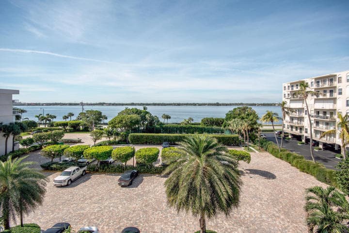 3250 S Ocean Boulevard 507n, Palm Beach, FL 33480 — photo 3 of 56