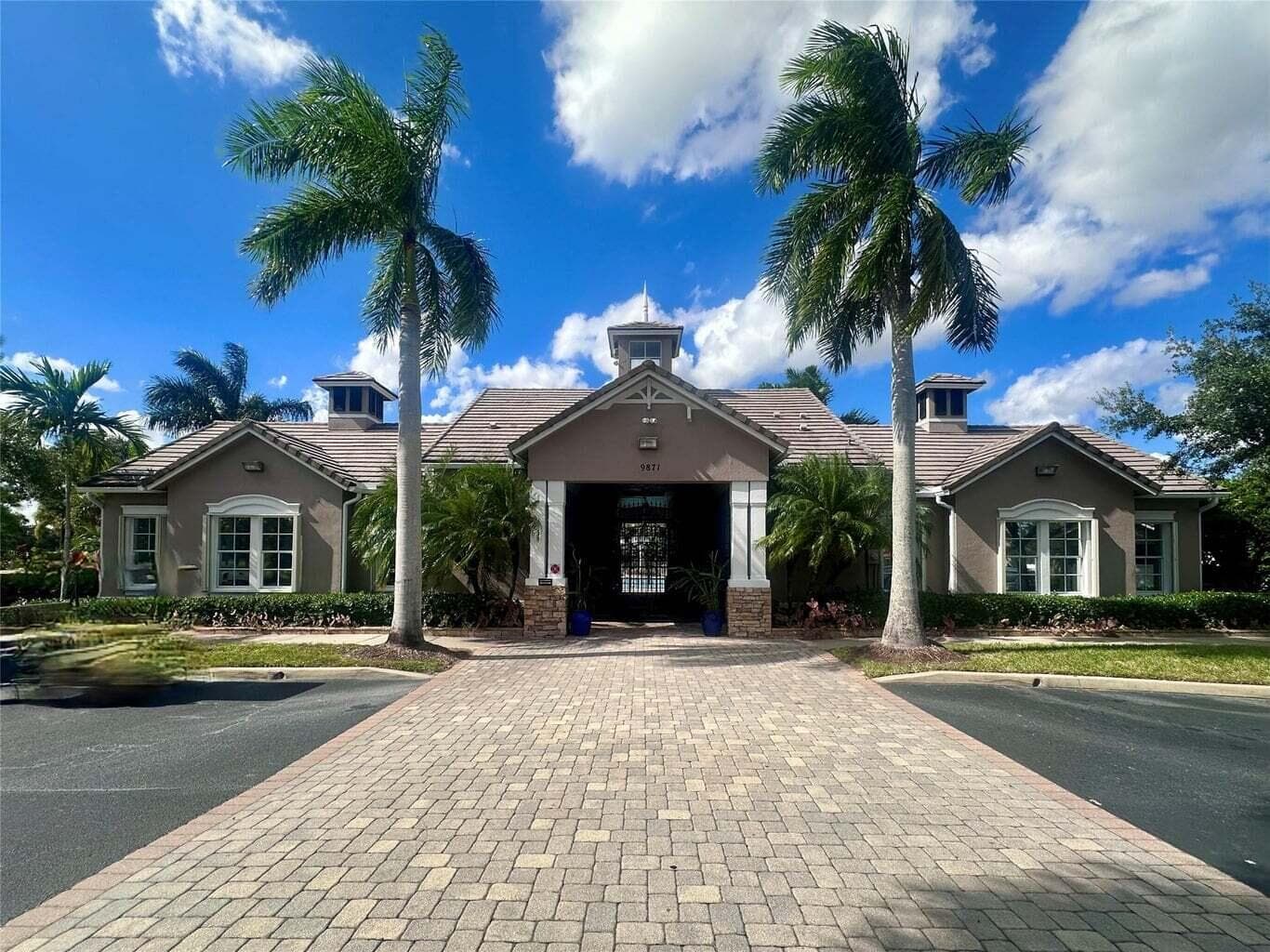 10931 SW Dunhill Court SW, Port St. Lucie, FL 34987 — photo 1 of 24