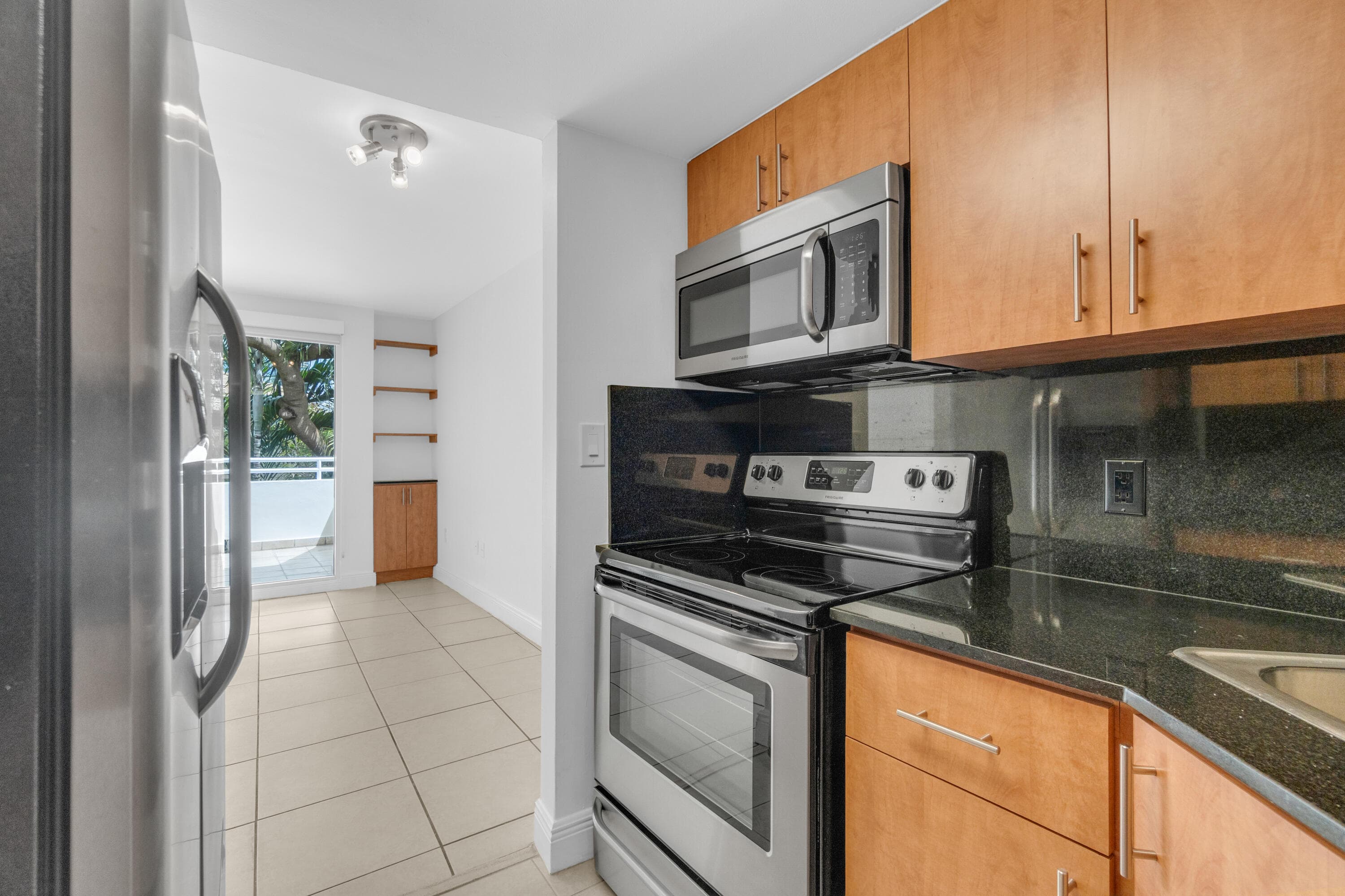 2100 Brickell Avenue 305, Miami, FL 33129 — photo 8 of 30