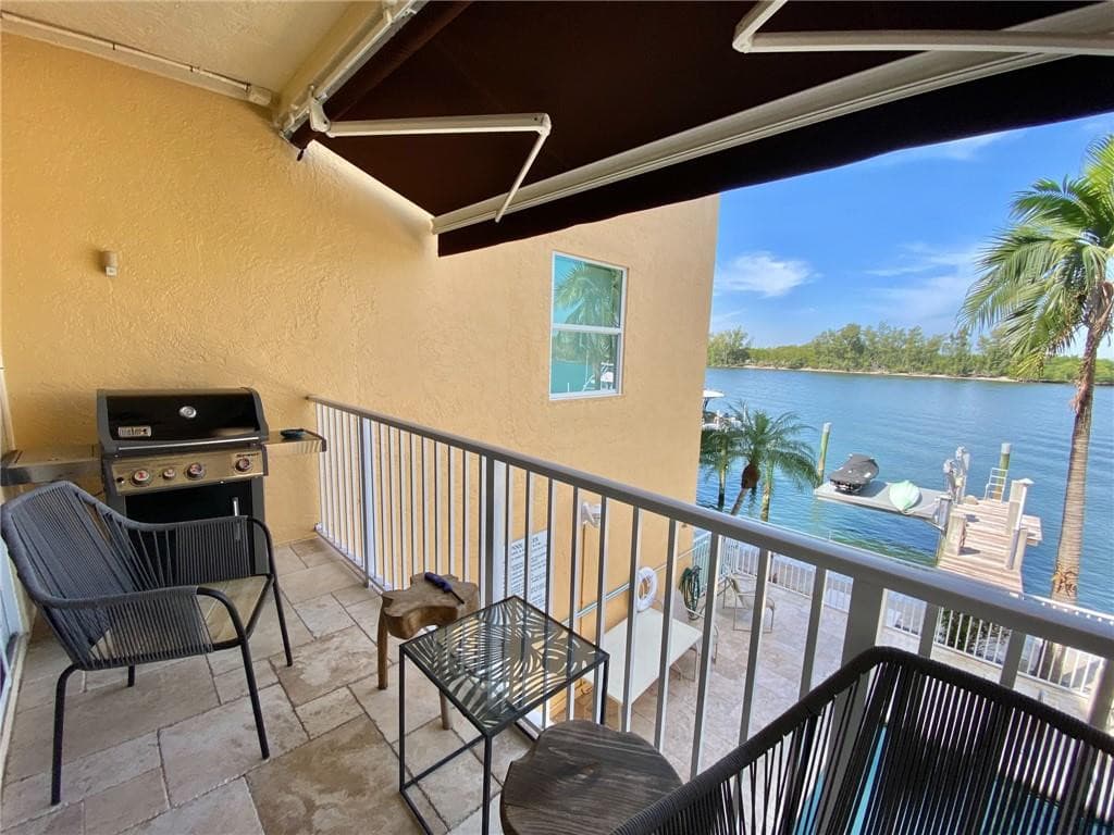 4230 N Ocean Drive, Hollywood, FL 33019 — photo 16 of 38