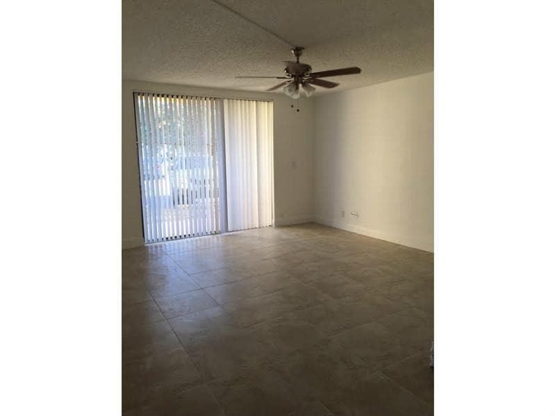 4003 N University Drive 107, Sunrise, FL 33351 — photo 3 of 10