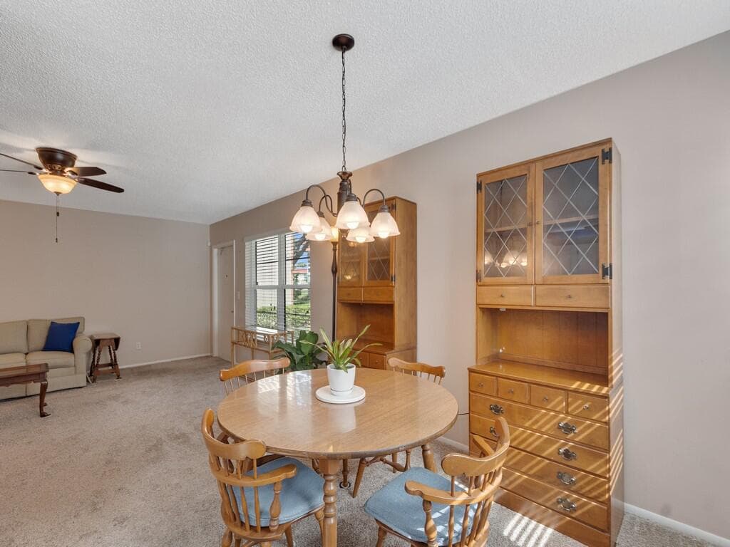 105 Spring Lake Court 102, Vero Beach, FL 32962 — photo 8 of 36