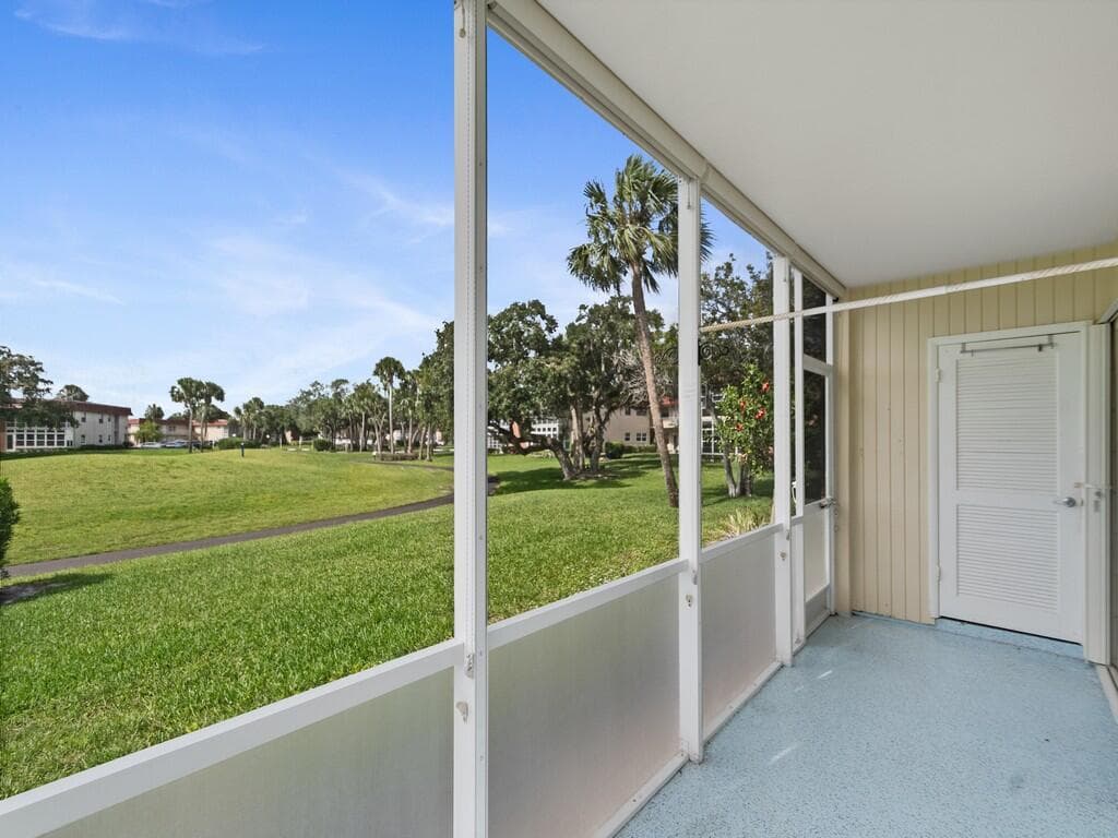 105 Spring Lake Court 102, Vero Beach, FL 32962 — photo 21 of 36