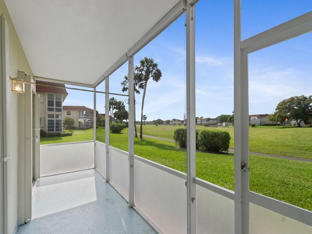 105 Spring Lake Court 102, Vero Beach, FL 32962 — photo 22 of 36