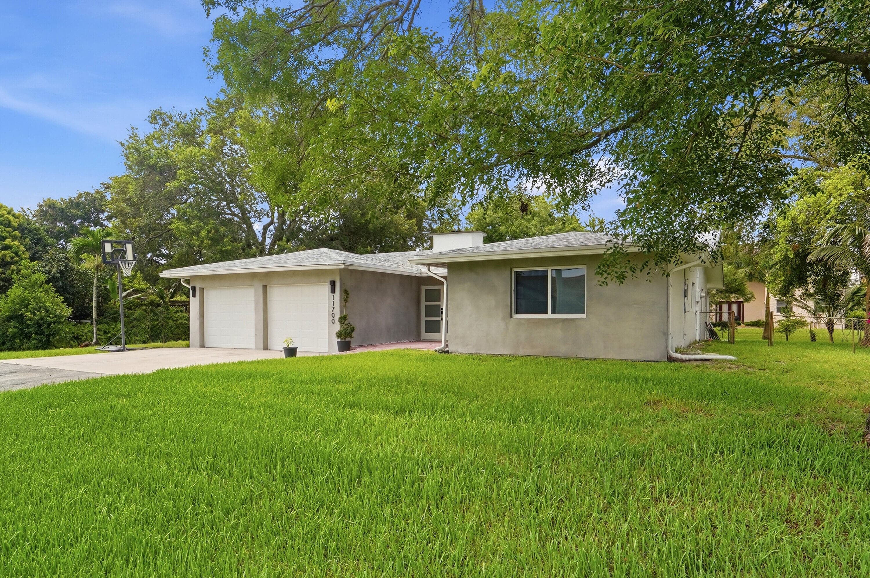 11700 NW 27th Street, Plantation, FL 33323 — photo 1 of 38