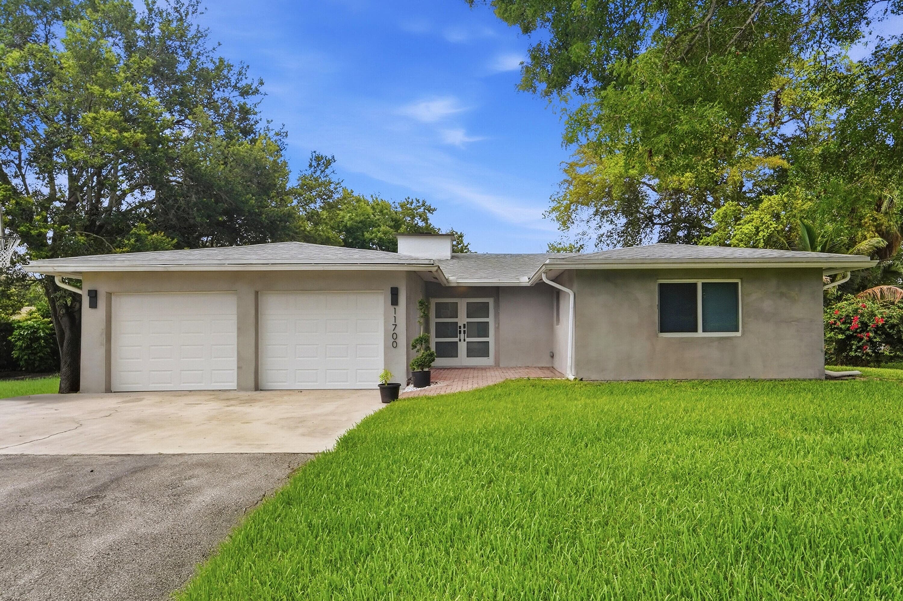 11700 NW 27th Street, Plantation, FL 33323 — photo 2 of 38