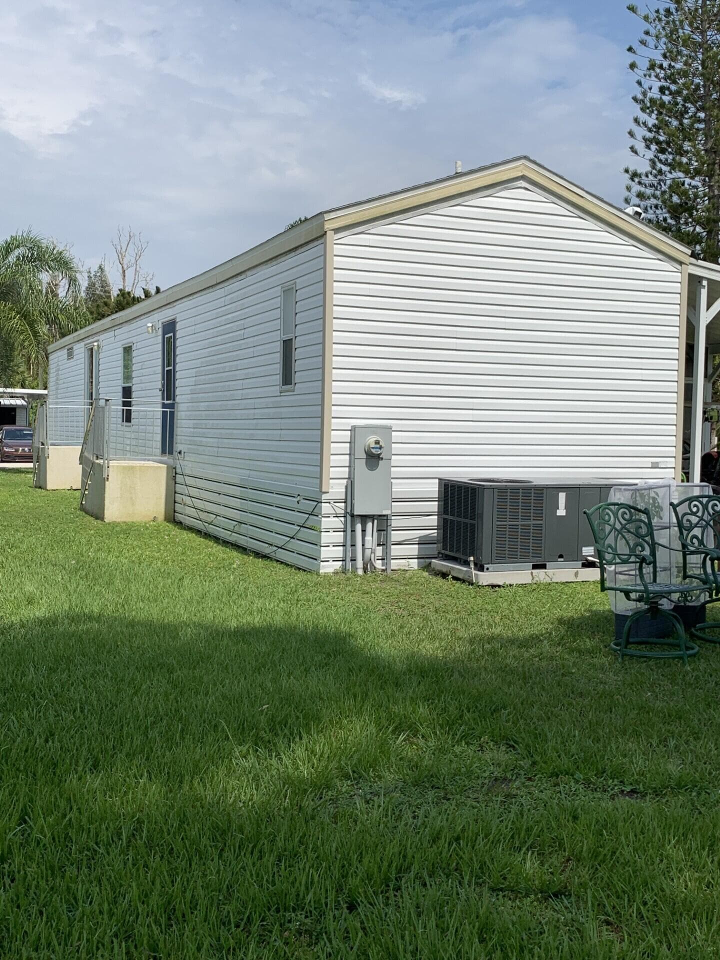 3 Mediterranean Boulevard E, Port St. Lucie, FL 34952 — photo 4 of 41