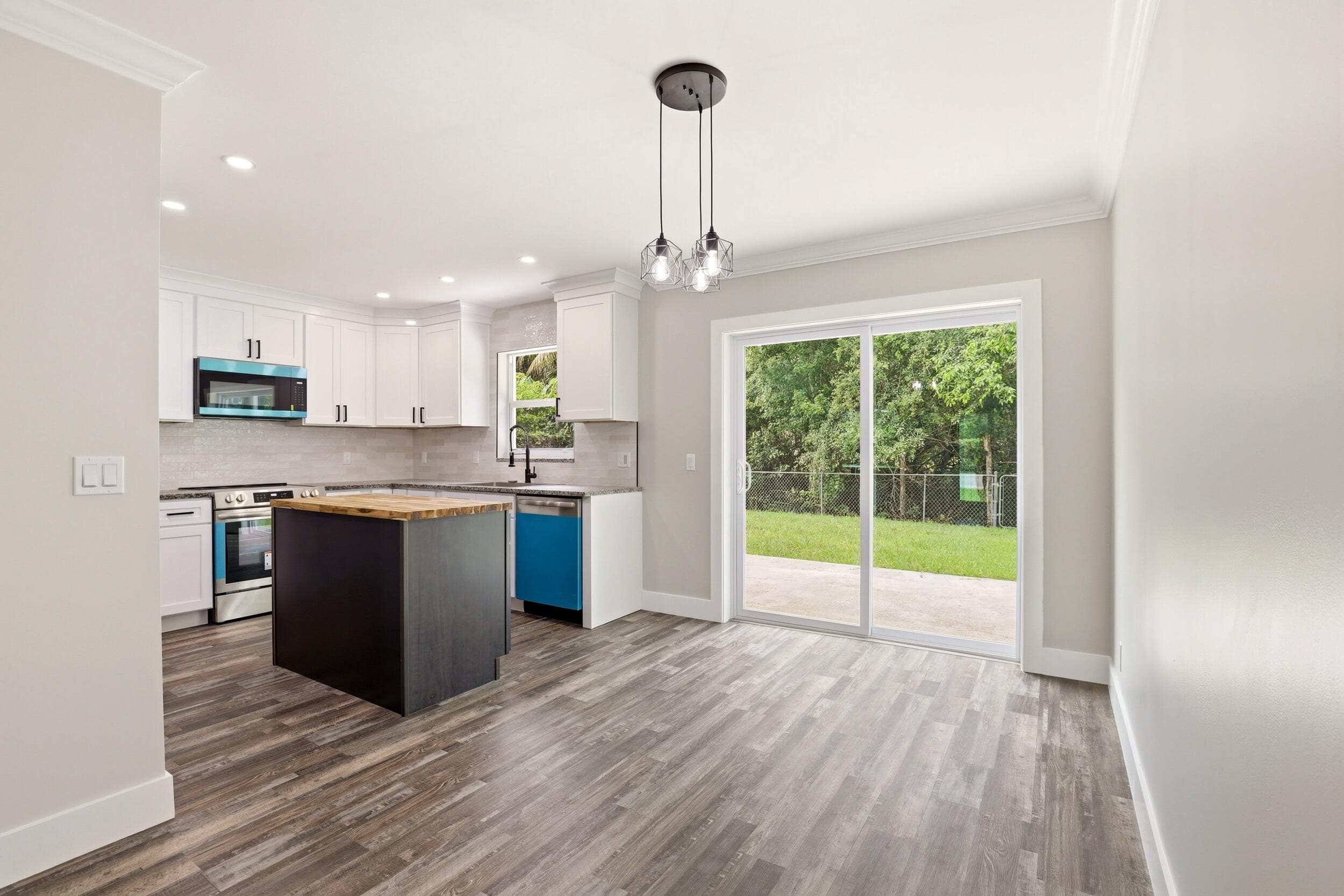 15409 Los Angeles Drive, Loxahatchee Groves, FL 33470 — photo 11 of 38