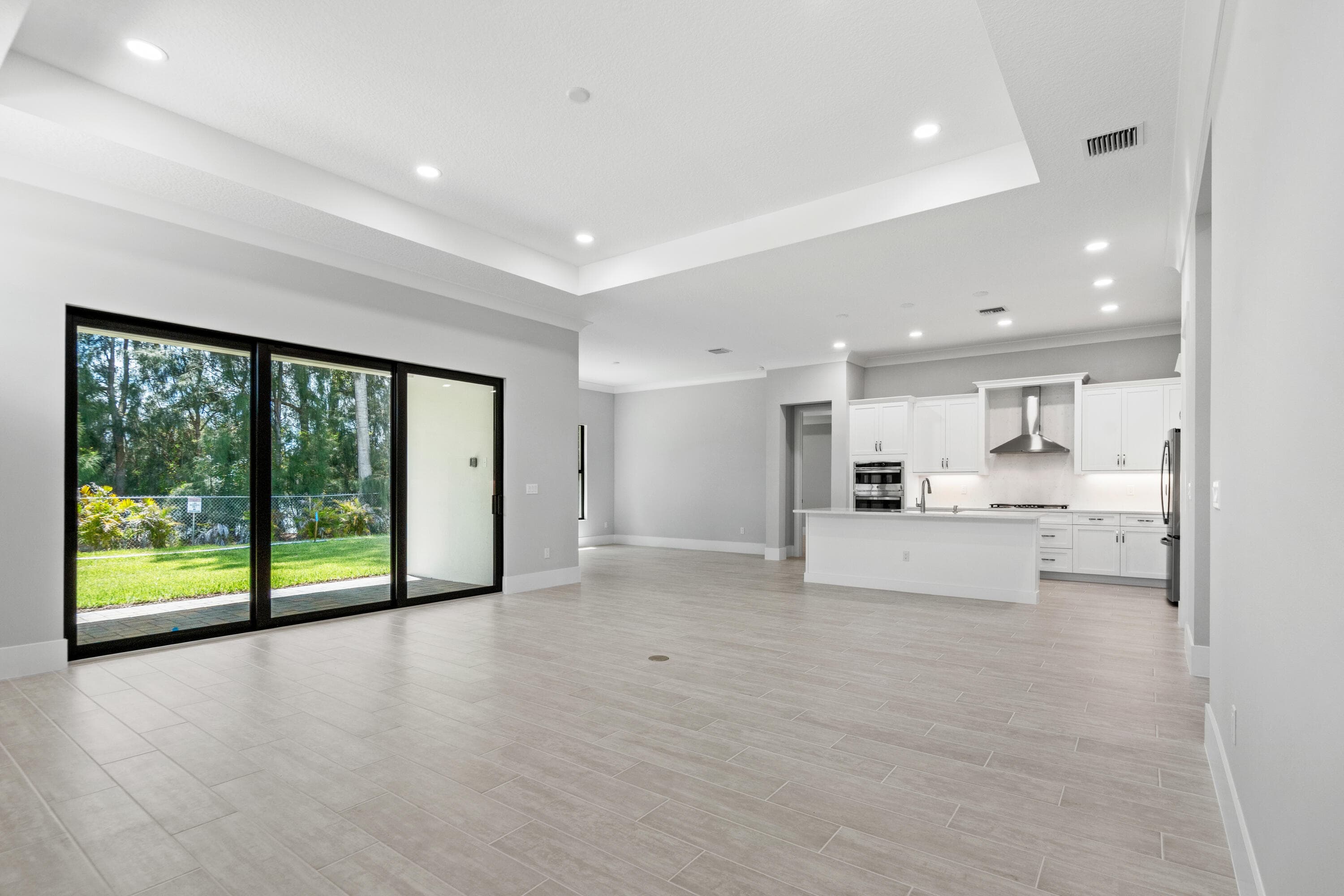 692 Ravens Landing Drive, Vero Beach, FL 32968 — photo 8 of 35
