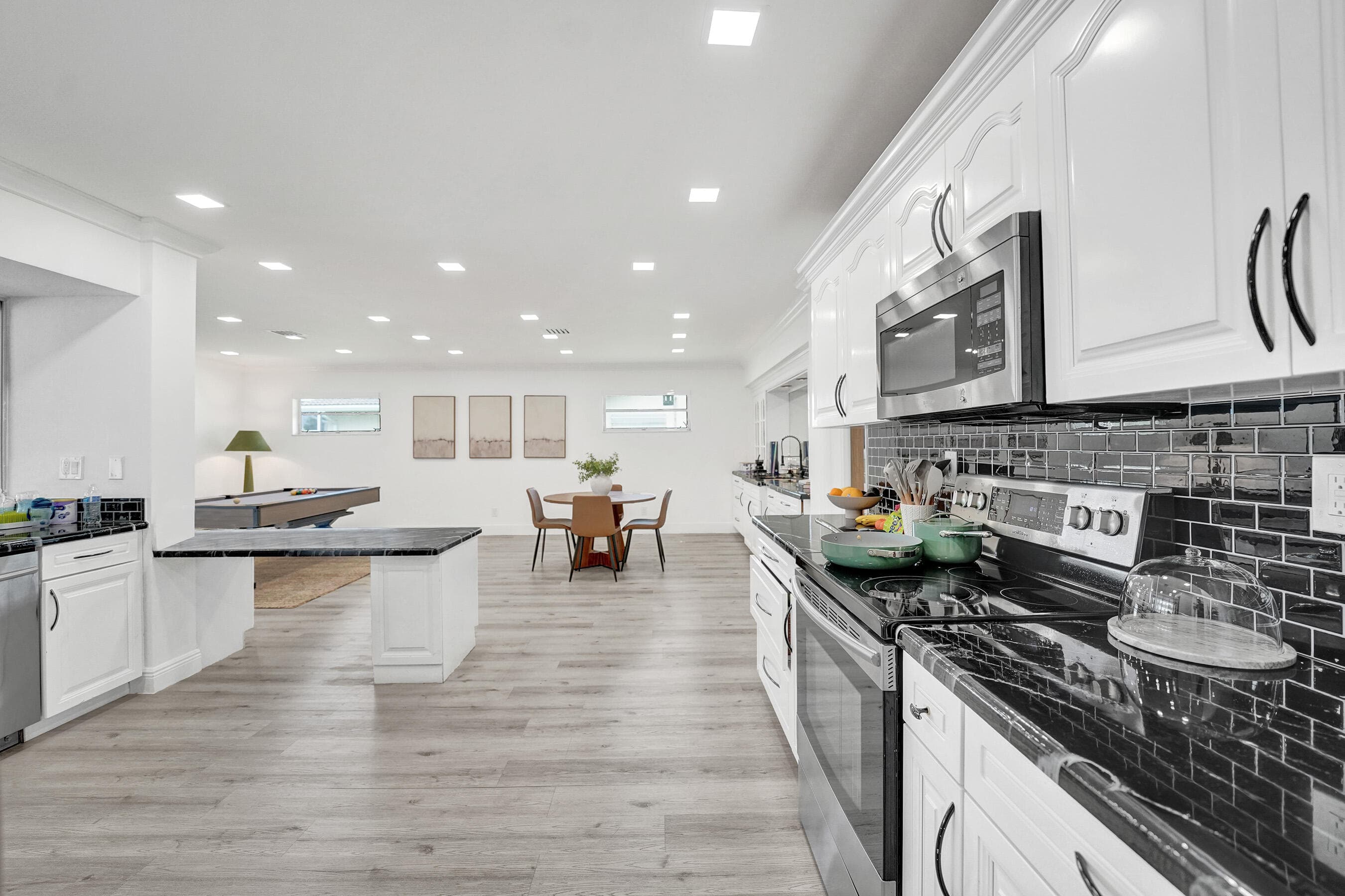 3630 N 55th Avenue, Hollywood, FL 33021 — photo 15 of 64