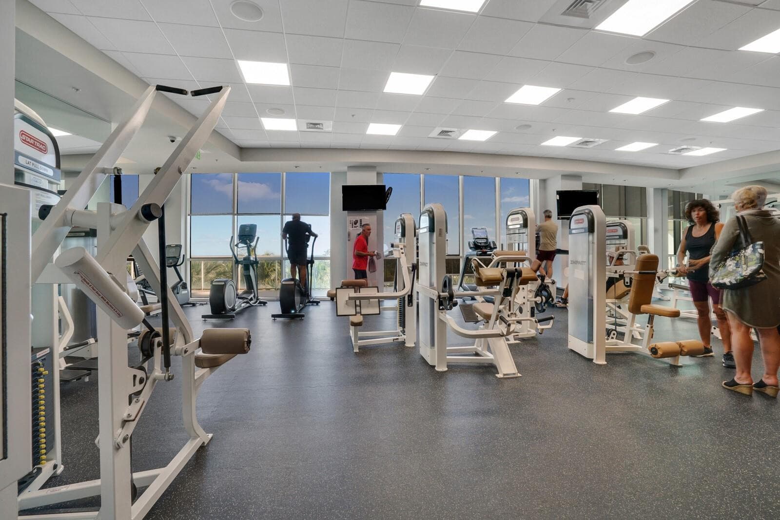 1 N Ocean Boulevard 903, Pompano Beach, FL 33062 — photo 44 of 68