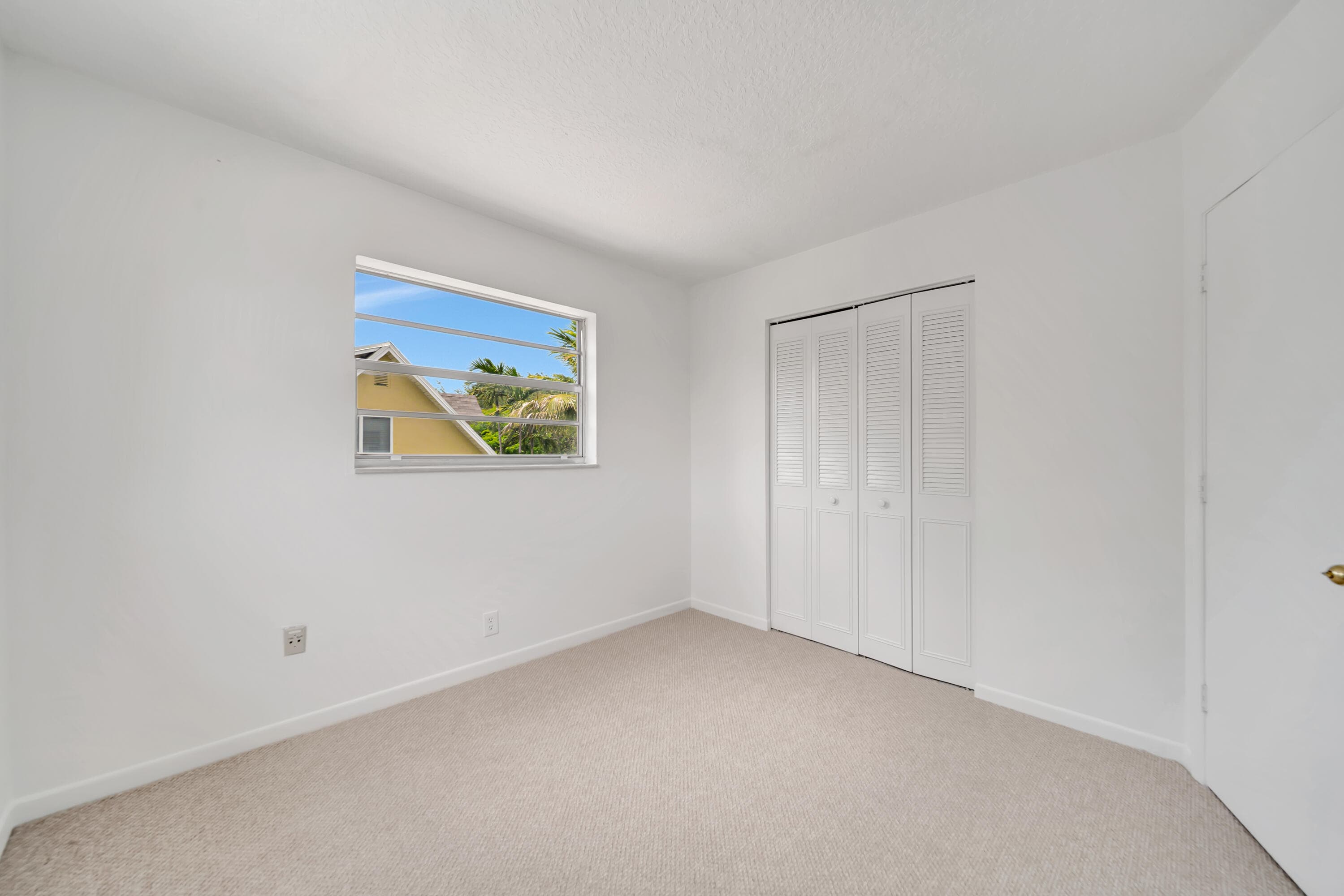 3821 NE 16th Avenue, Oakland Park, FL 33334 — photo 24 of 31