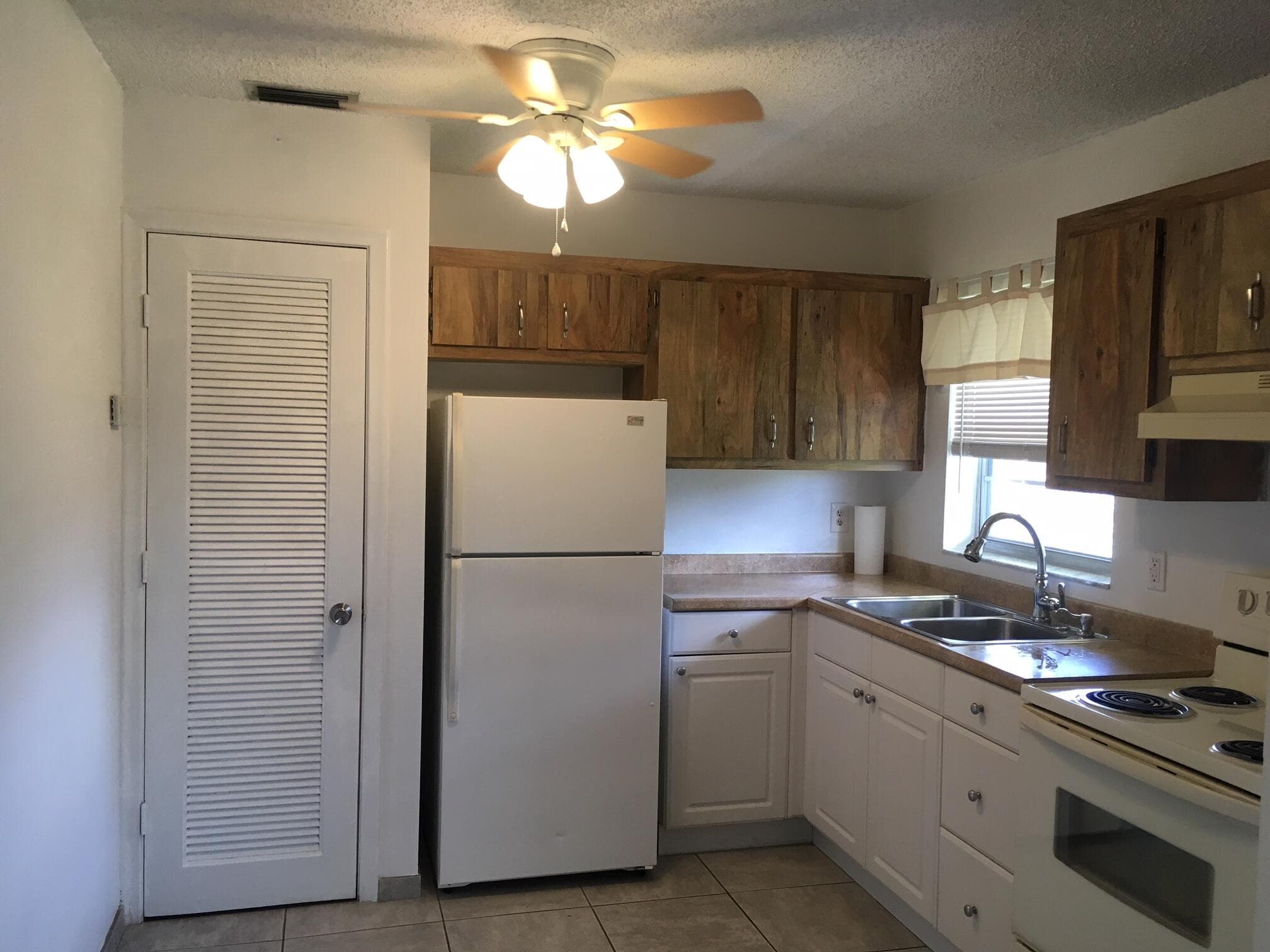 5186 NE 6th Avenue 721, Oakland Park, FL 33334 — photo