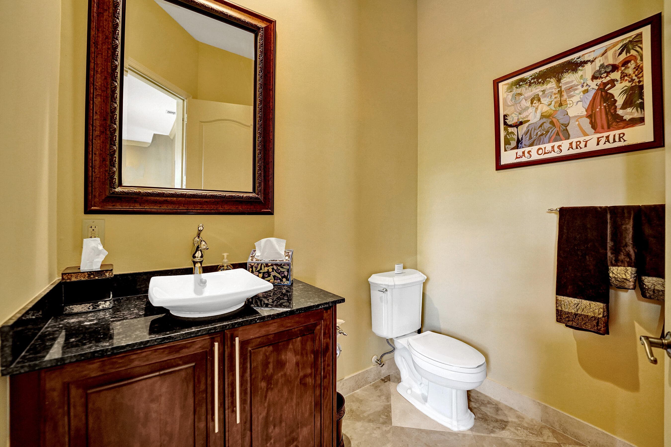 1400 NE 24th Street 1400, Wilton Manors, FL 33305 — photo 4 of 46