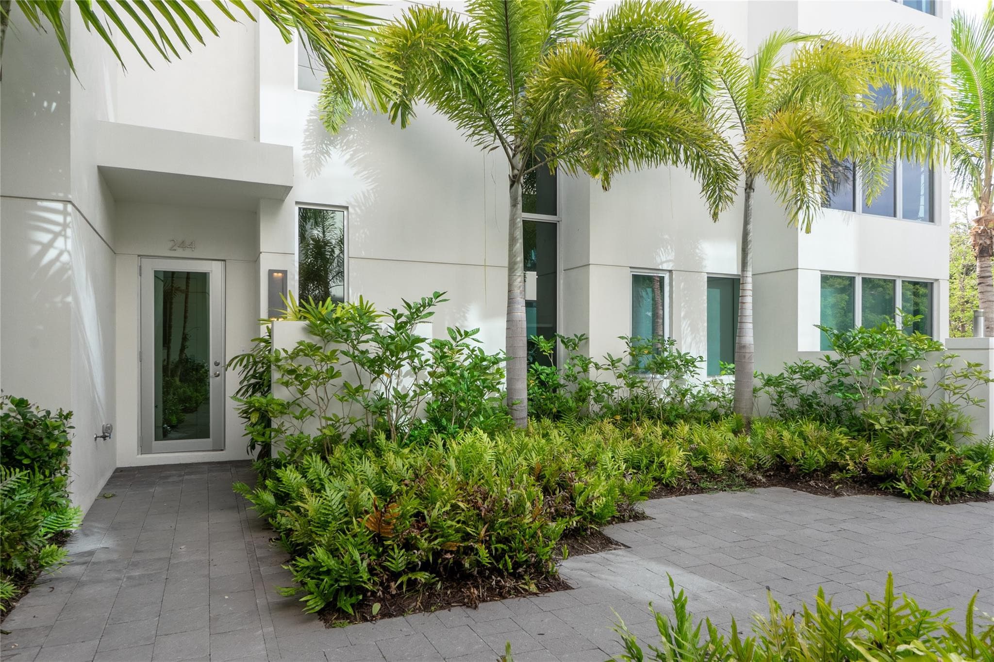 244 Garden Court 244, Lauderdale-By-The-Sea, FL 33308 — photo 38 of 44