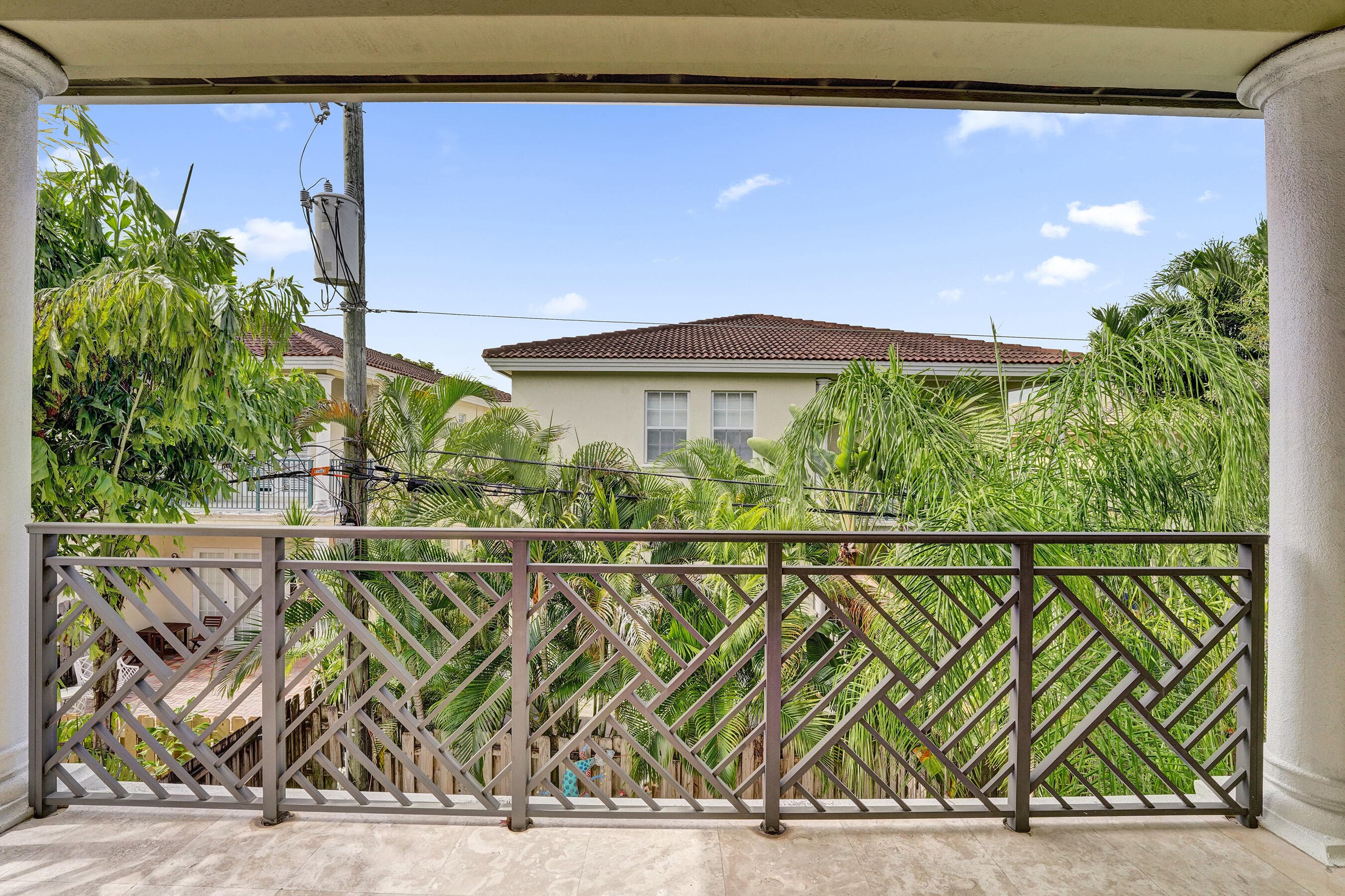 1400 NE 24th Street 1400, Wilton Manors, FL 33305 — photo 29 of 46