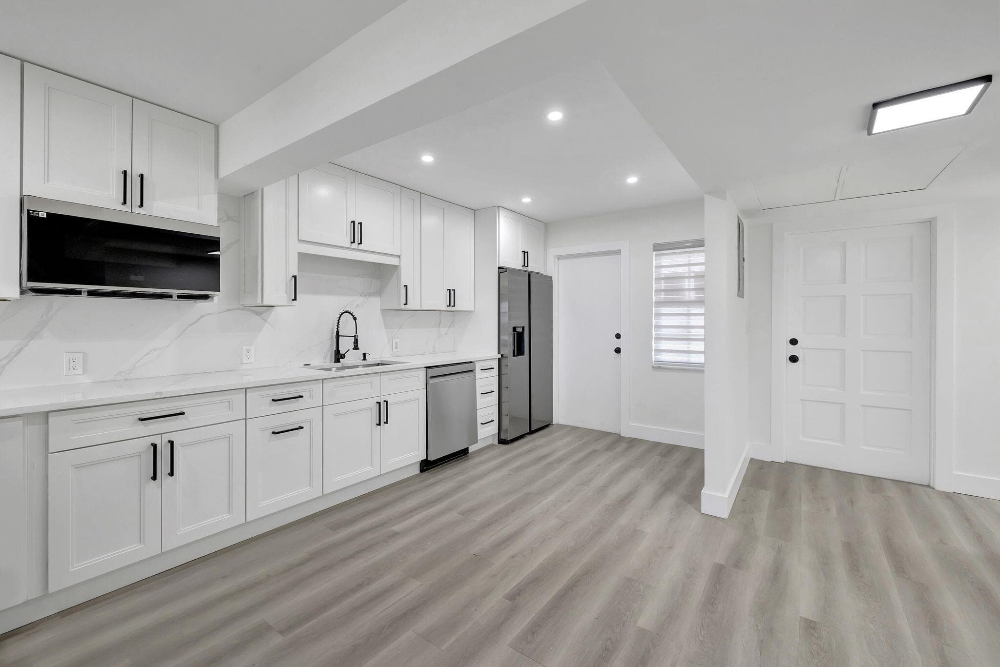 3050 N Palm Aire Drive 704, Pompano Beach, FL 33069 — photo 3 of 44