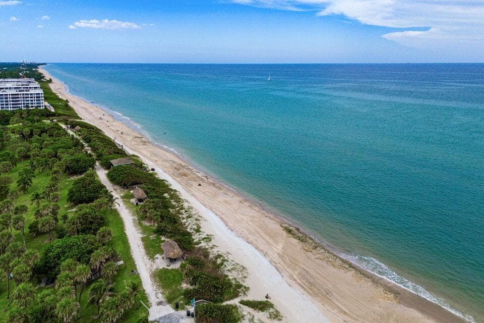 2185 Ibis Isle Road 1, Palm Beach, FL 33480 — photo 43 of 45