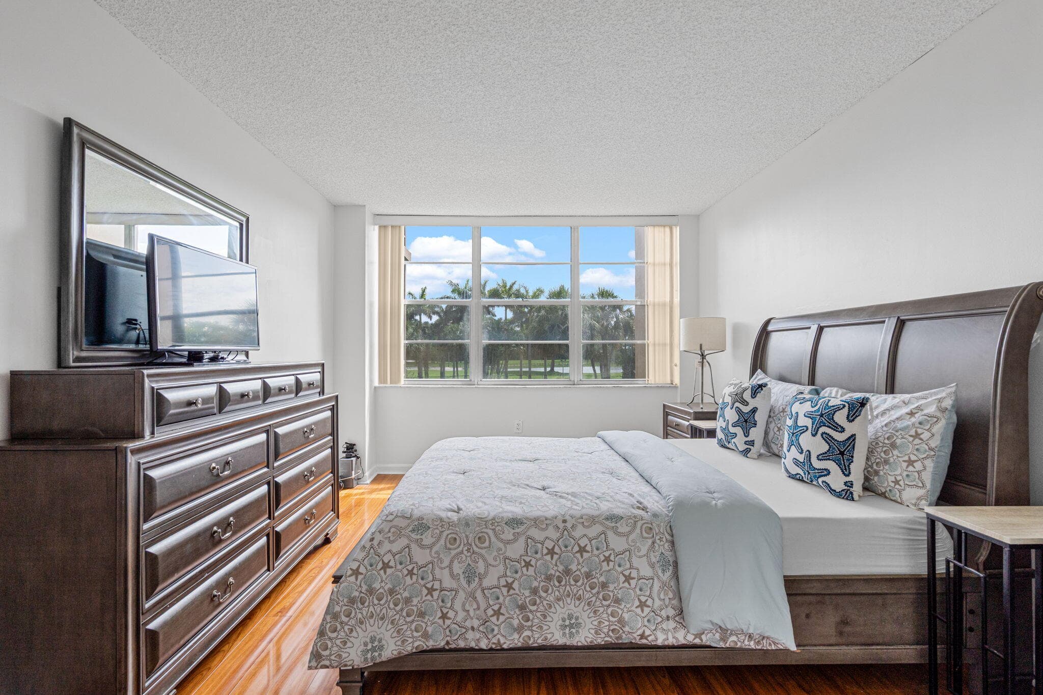 900 Saint Charles Place 221, Pembroke Pines, FL 33026 — photo 15 of 32