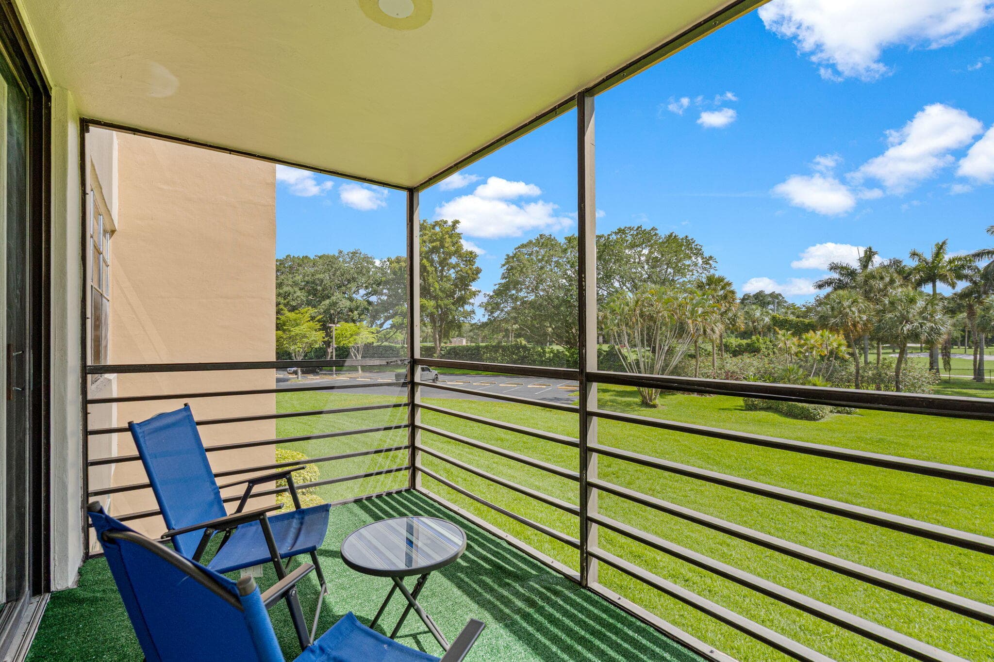 900 Saint Charles Place 221, Pembroke Pines, FL 33026 — photo 27 of 32